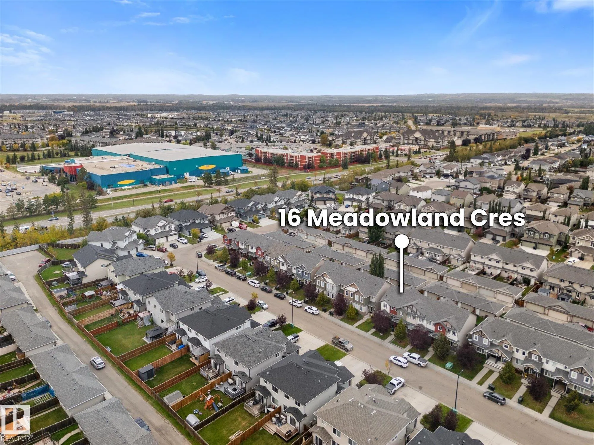 16 MEADOWLAND Crescent