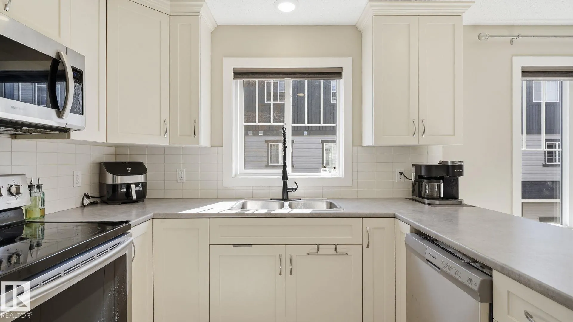 12815 Cumberland RD