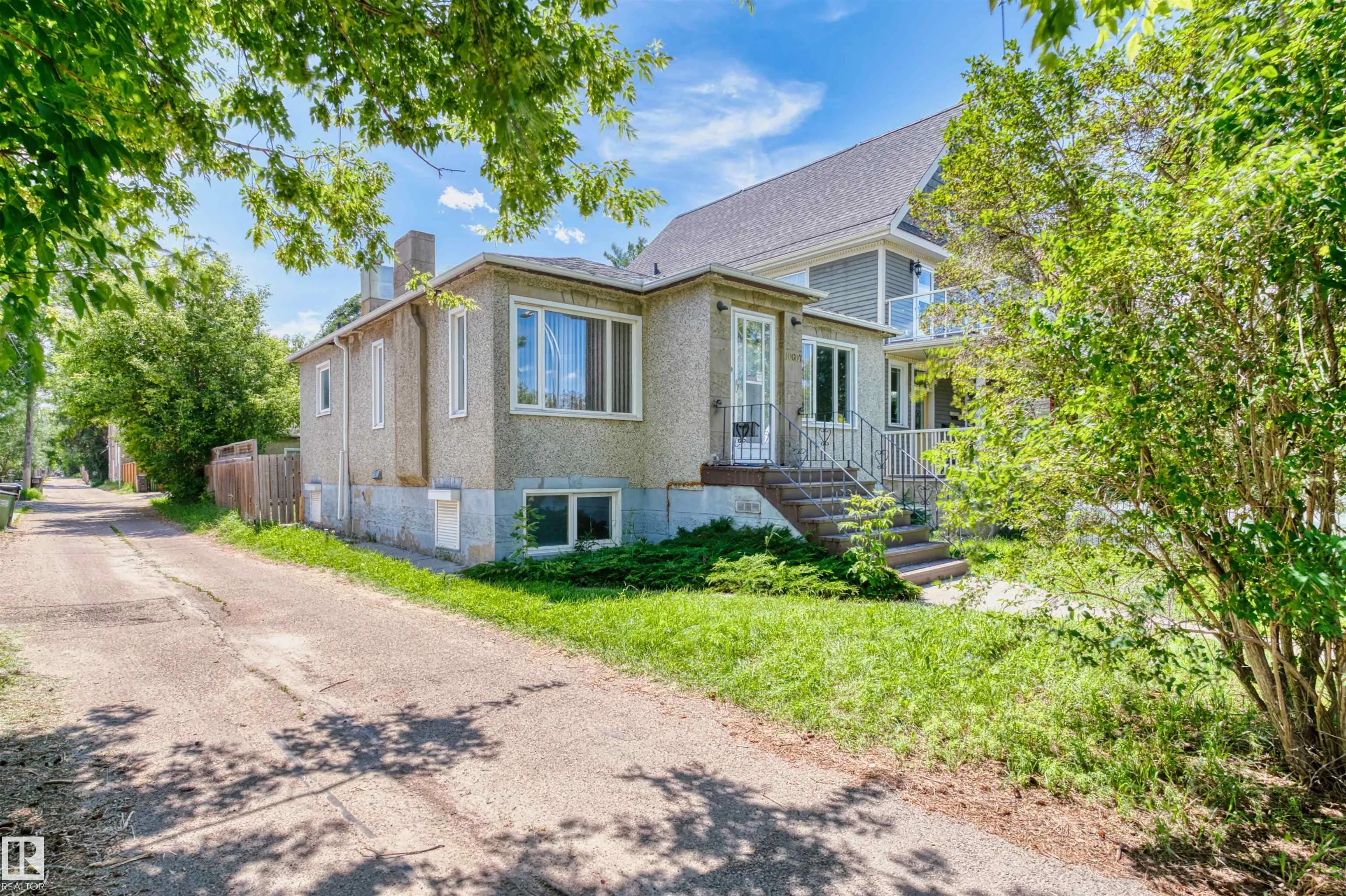 10607 73 AVE
