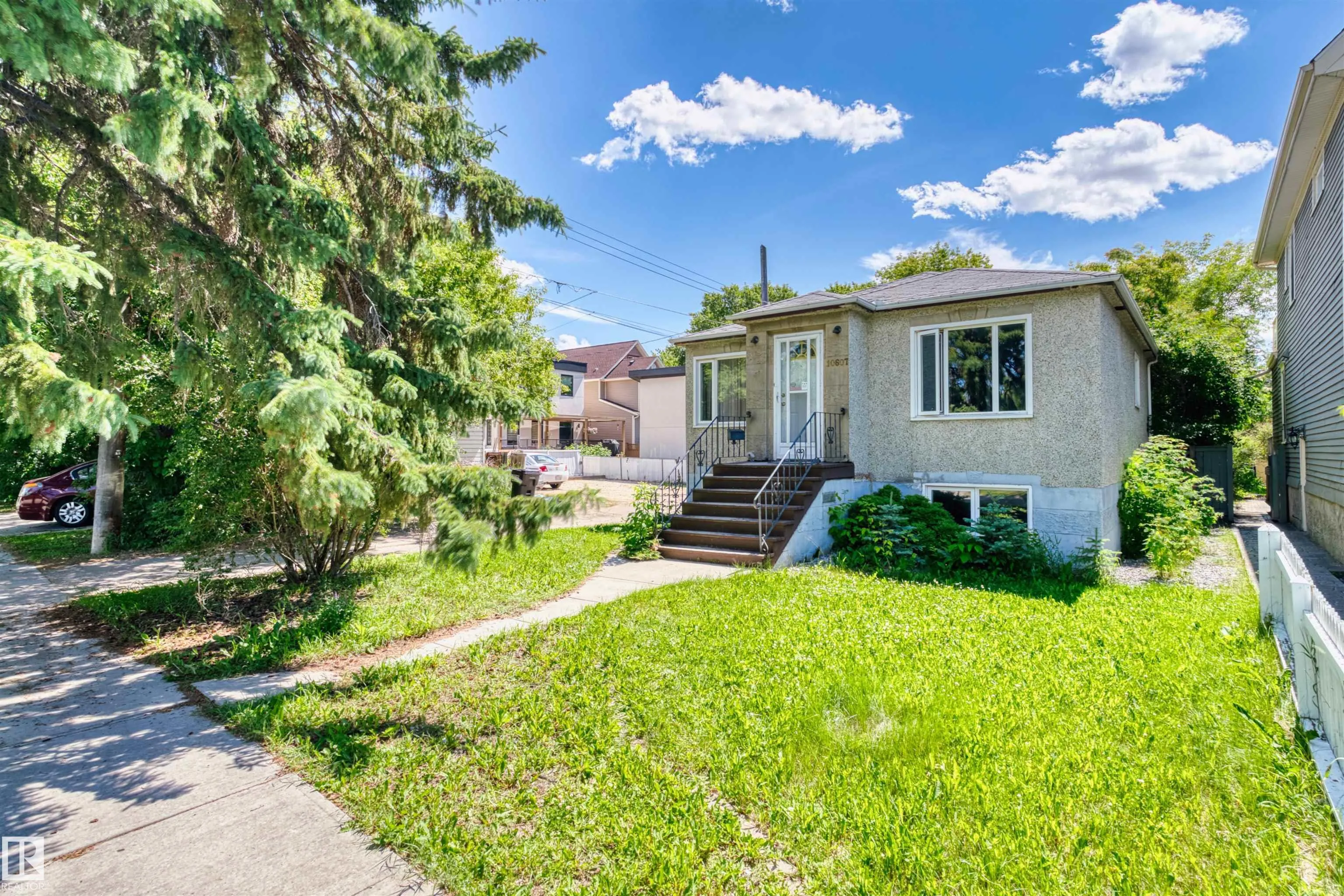 10607 73 AVE