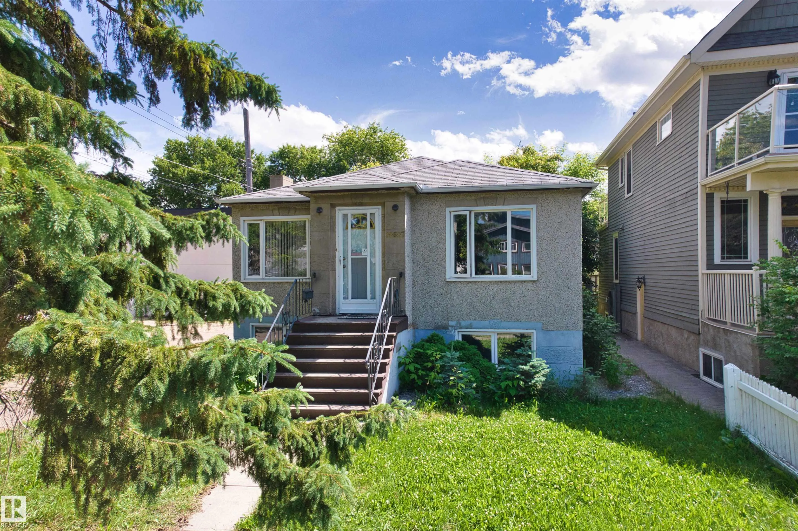 10607 73 AVE