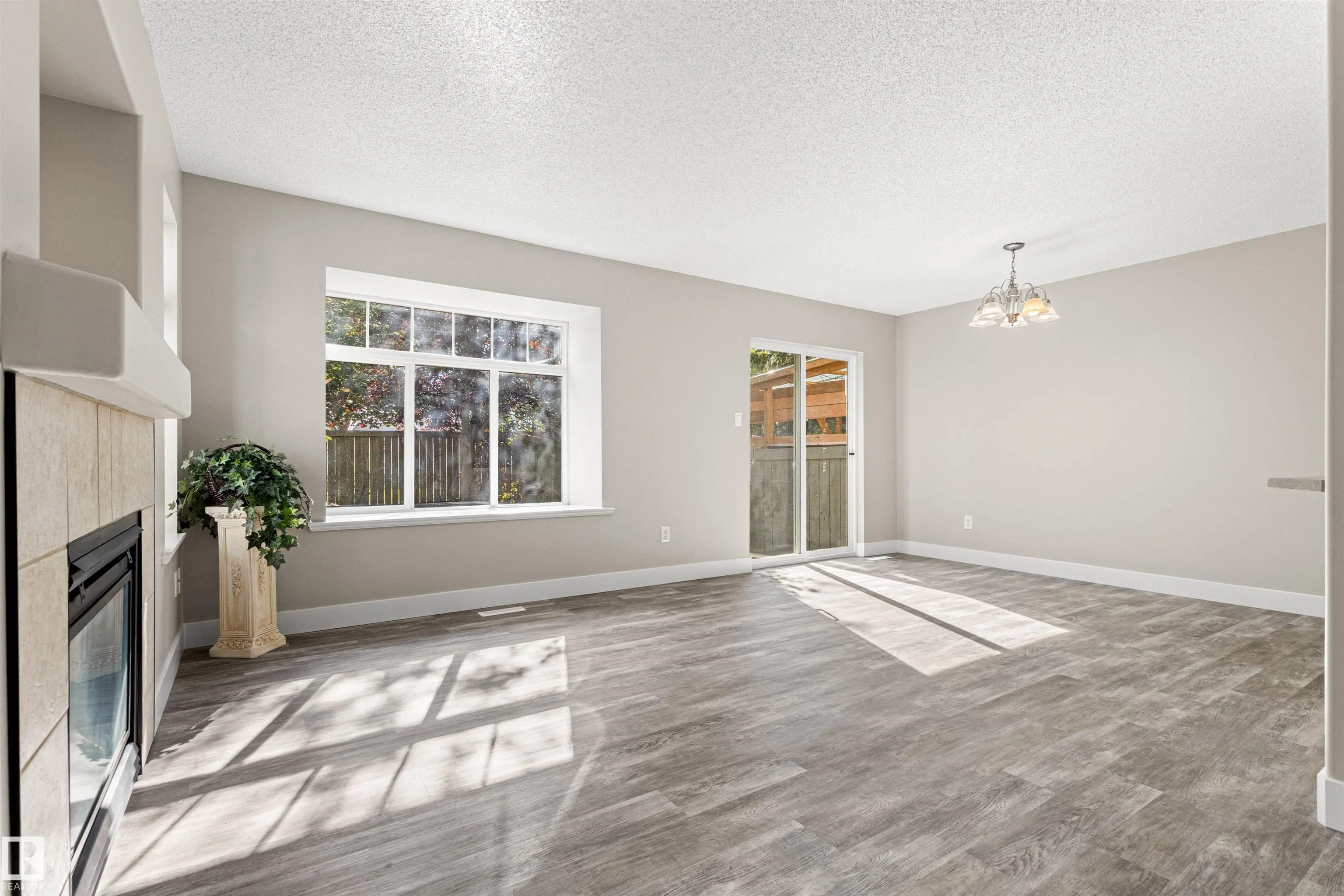 17-200 Erin Ridge Drive