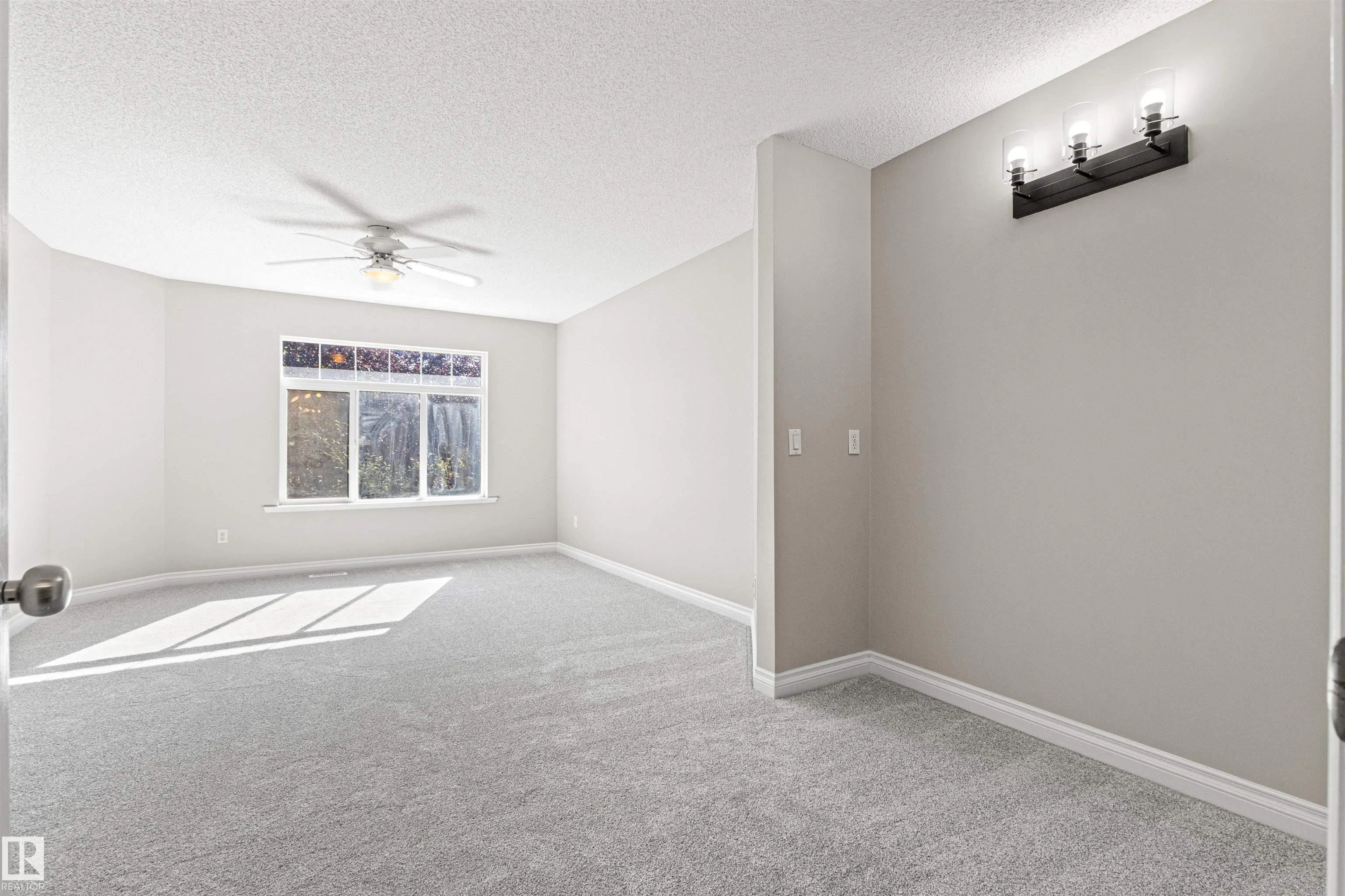 17-200 Erin Ridge Drive