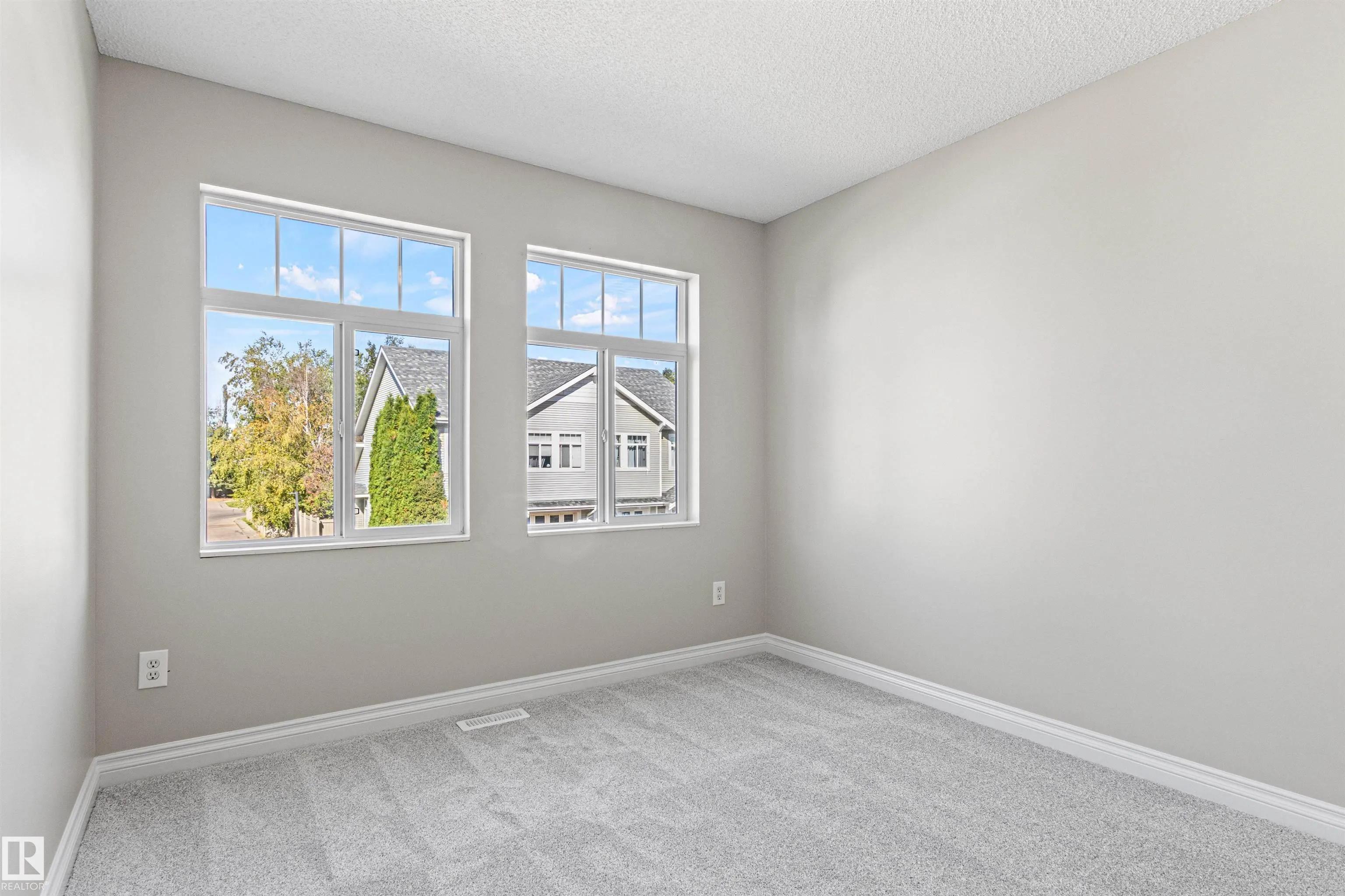17-200 Erin Ridge Drive