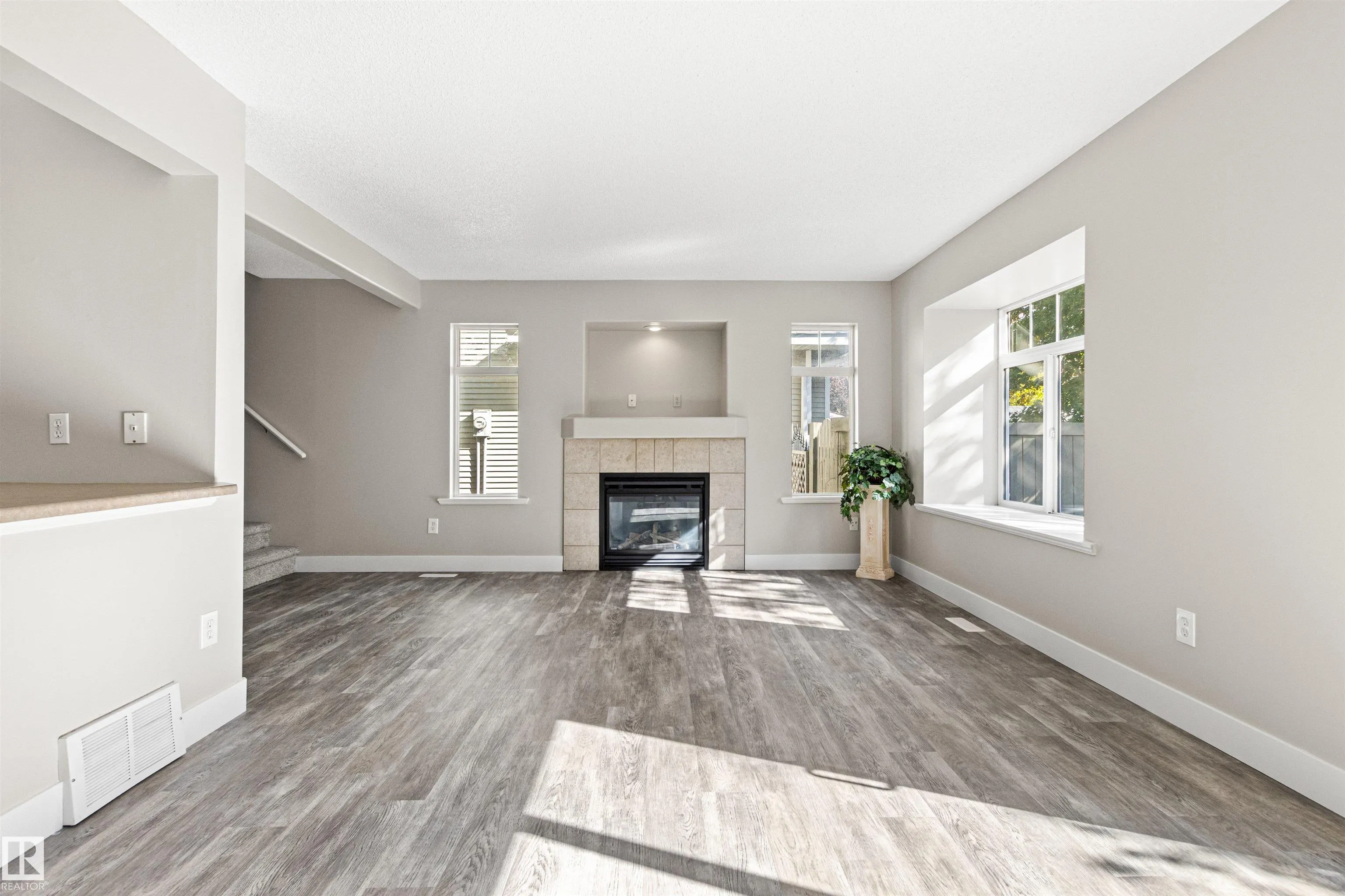 17-200 Erin Ridge Drive