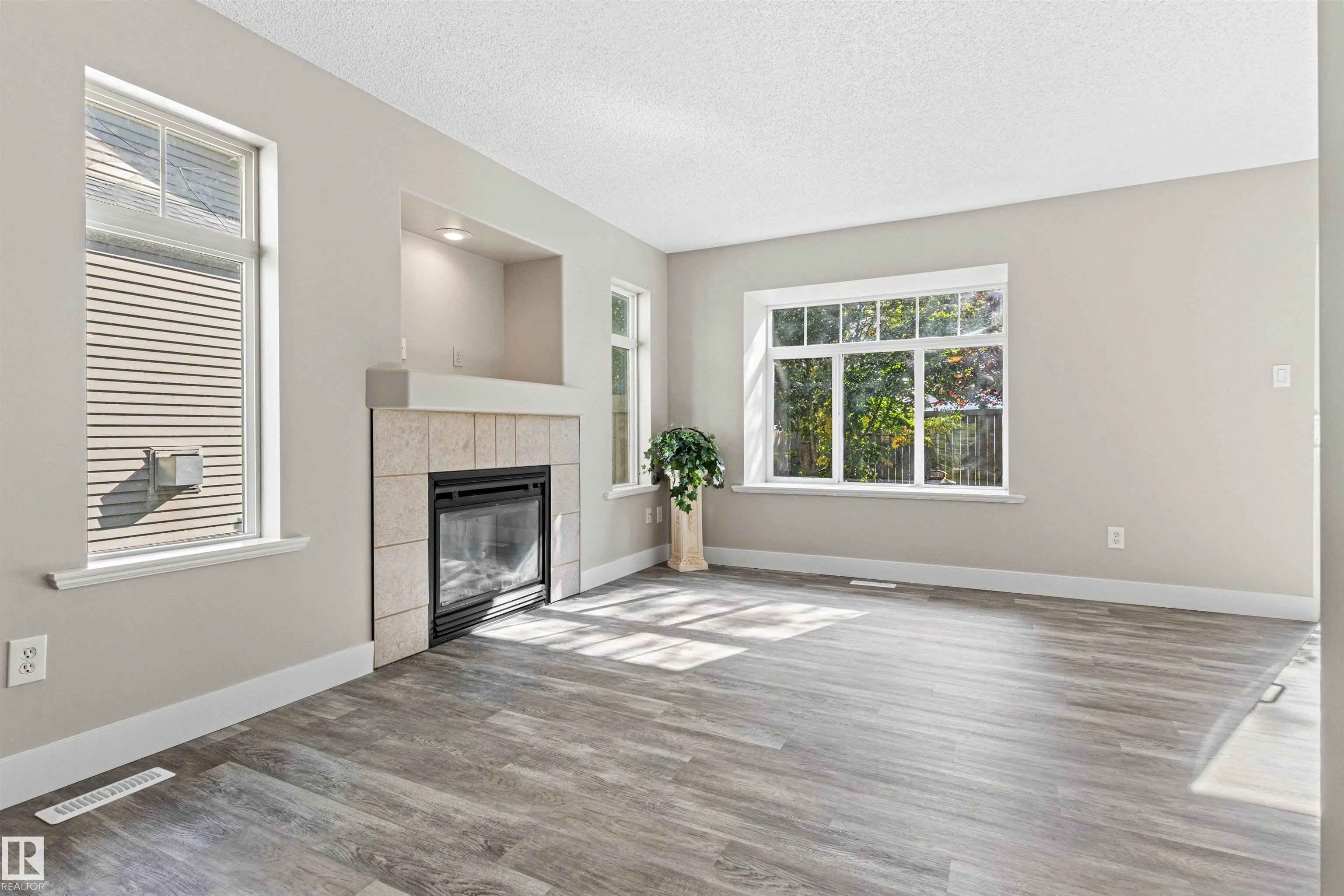 17-200 Erin Ridge Drive