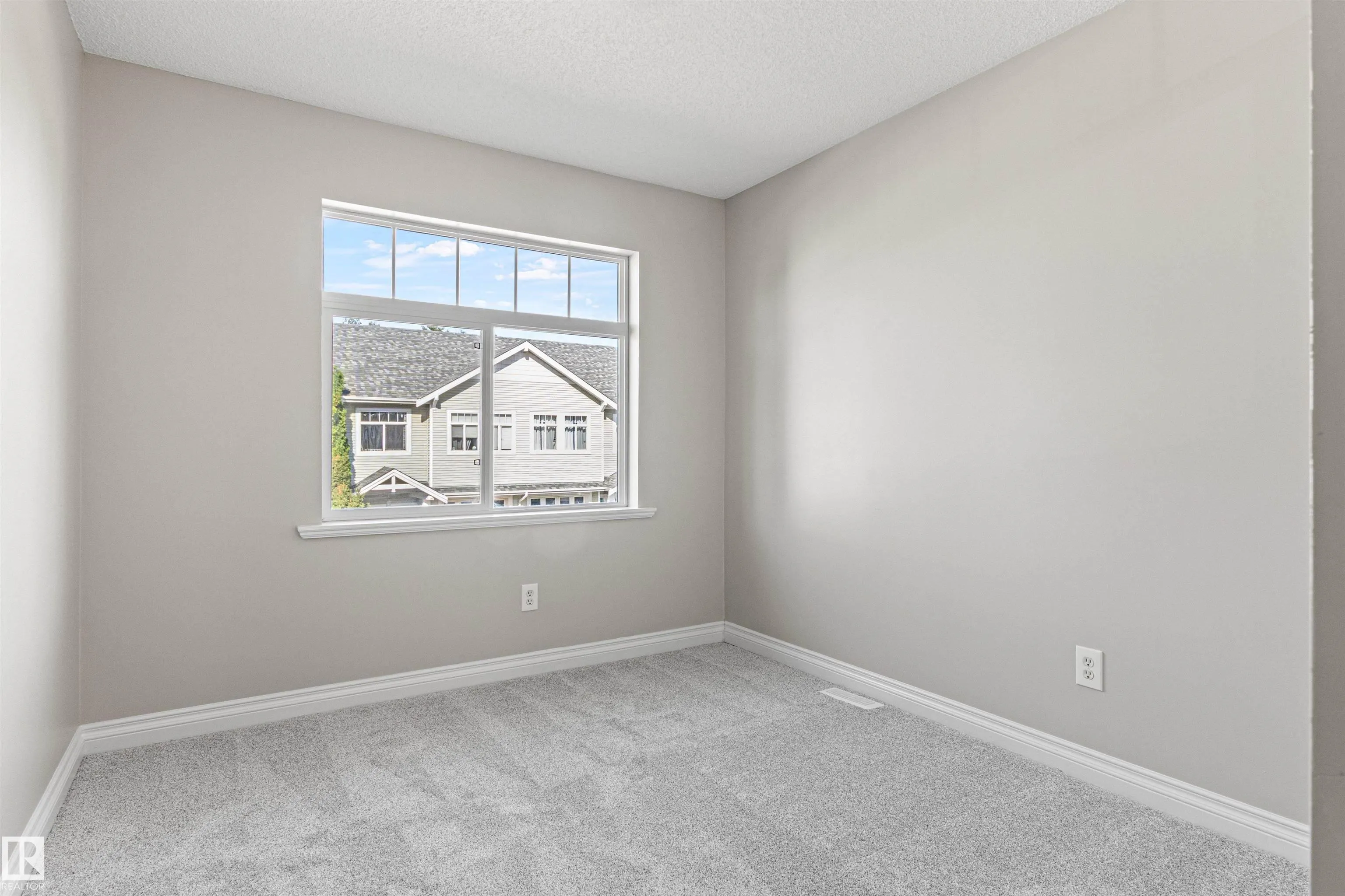 17-200 Erin Ridge Drive