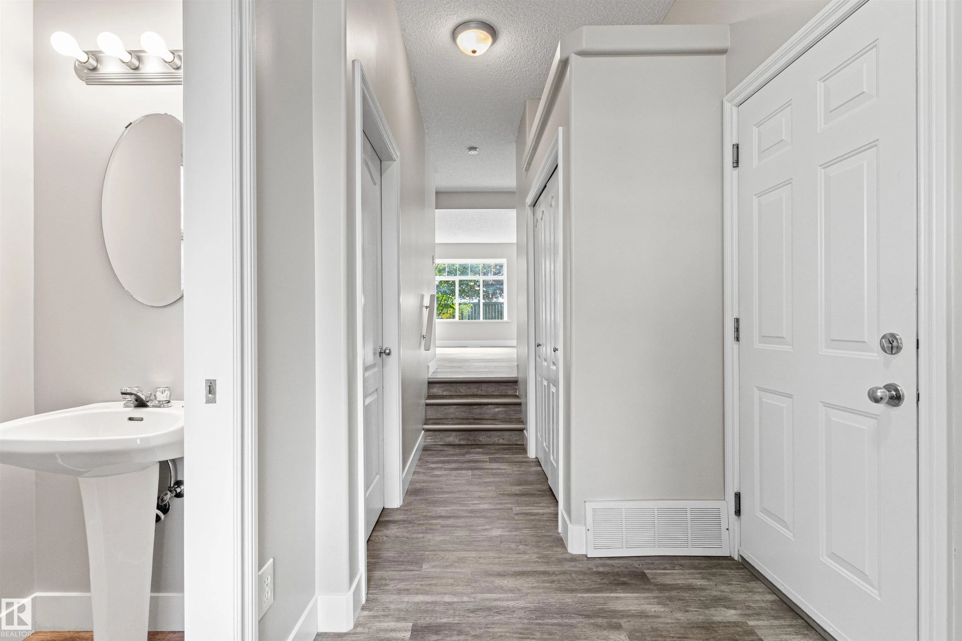 17-200 Erin Ridge Drive