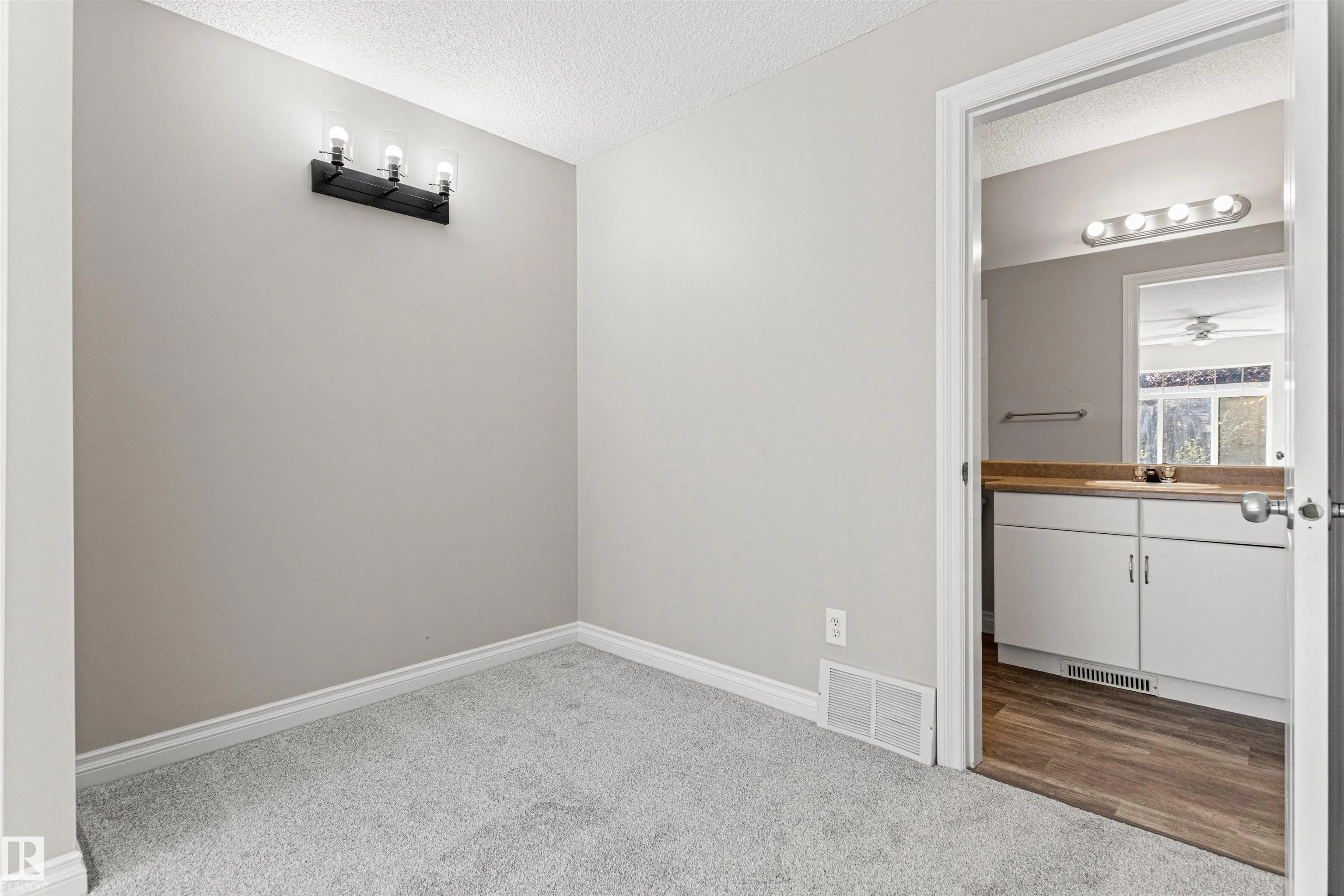 17-200 Erin Ridge Drive