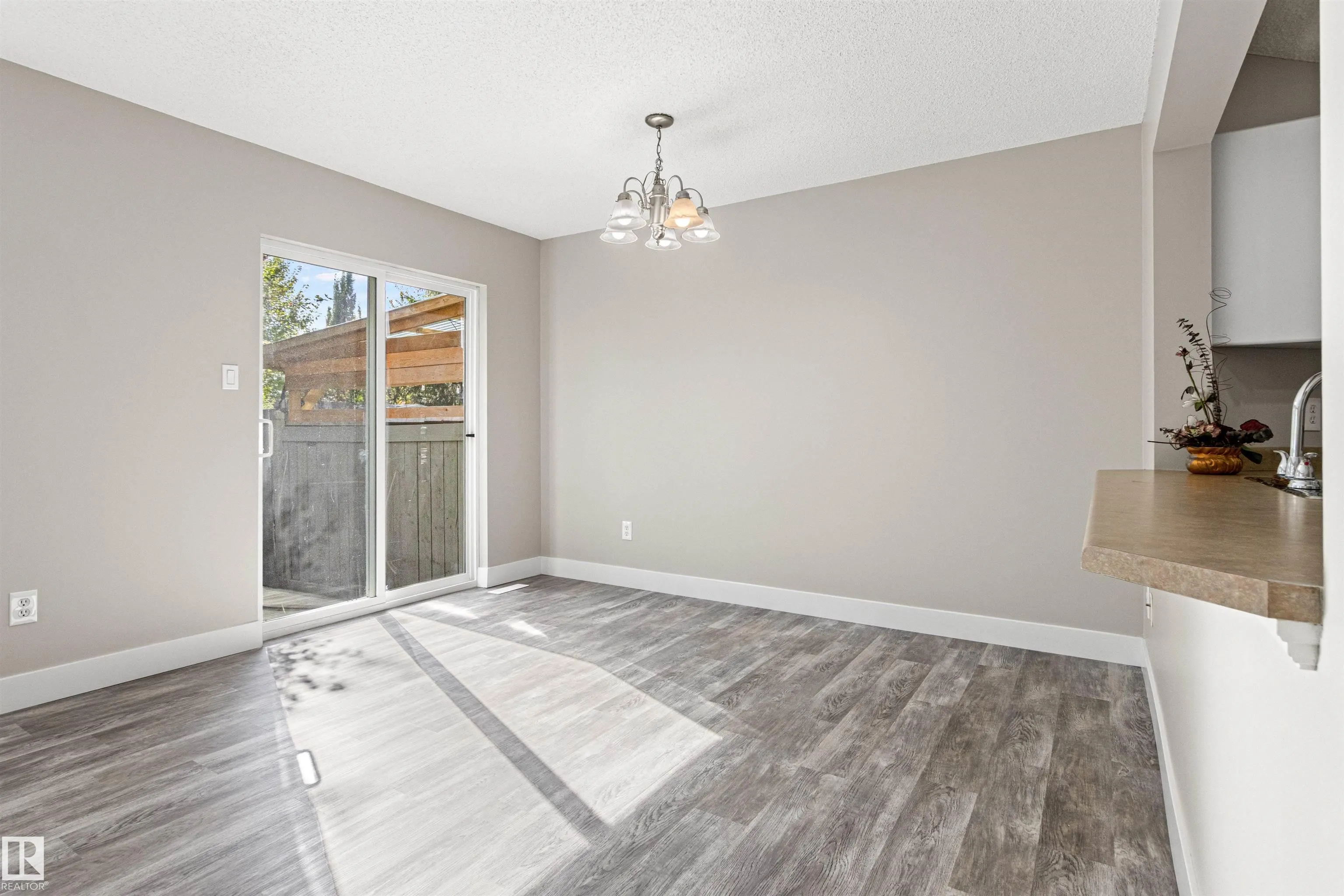 17-200 Erin Ridge Drive