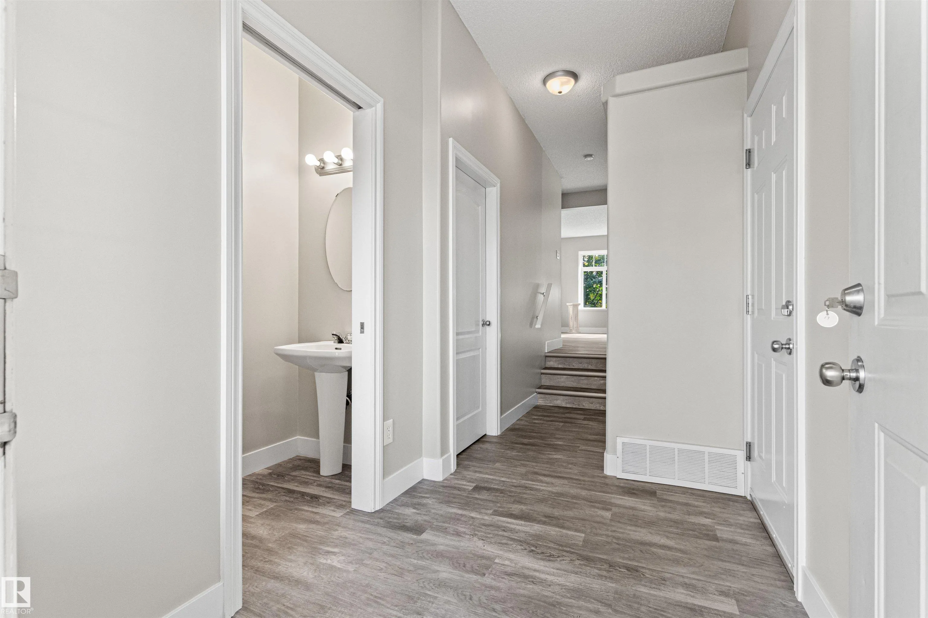17-200 Erin Ridge Drive