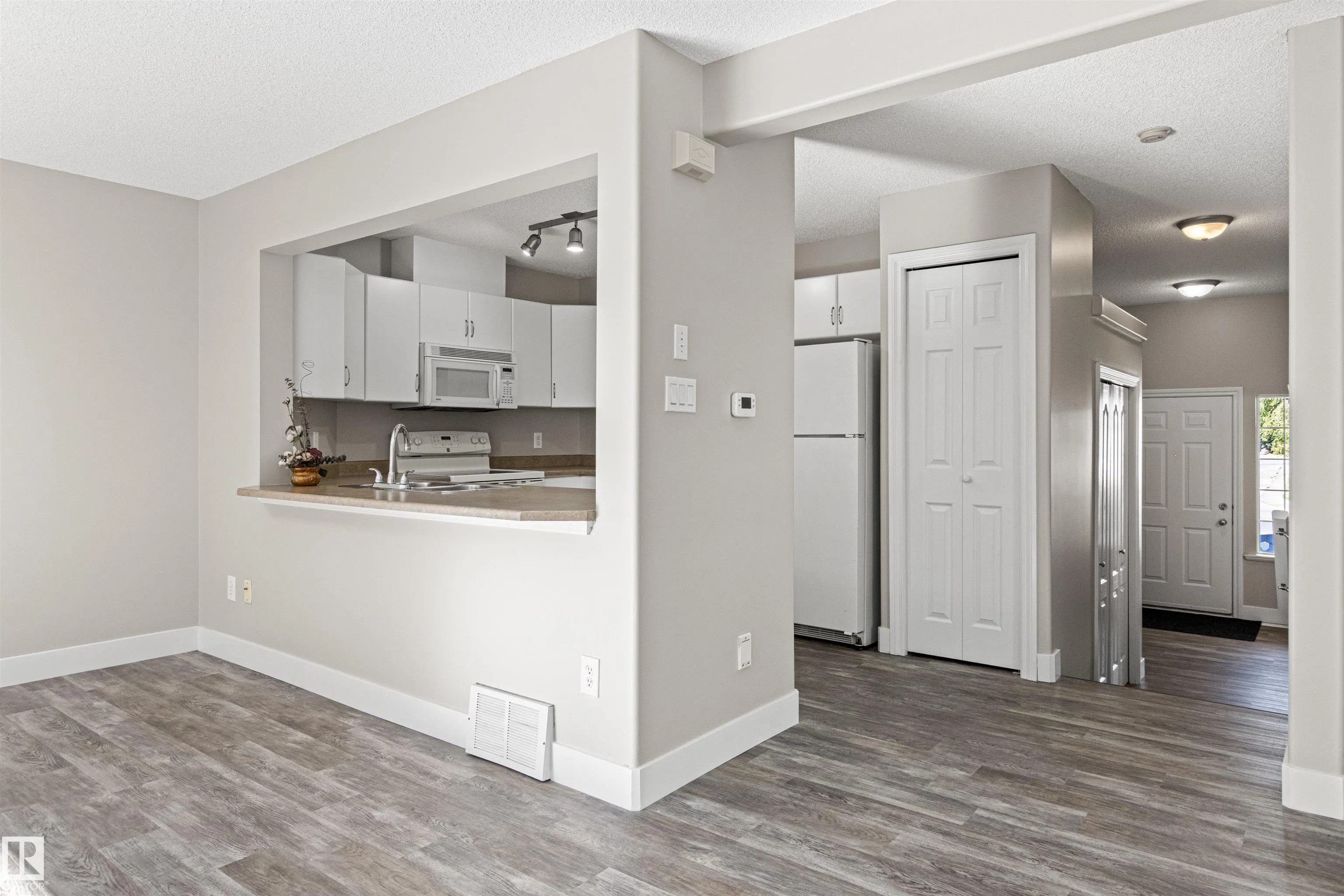 17-200 Erin Ridge Drive
