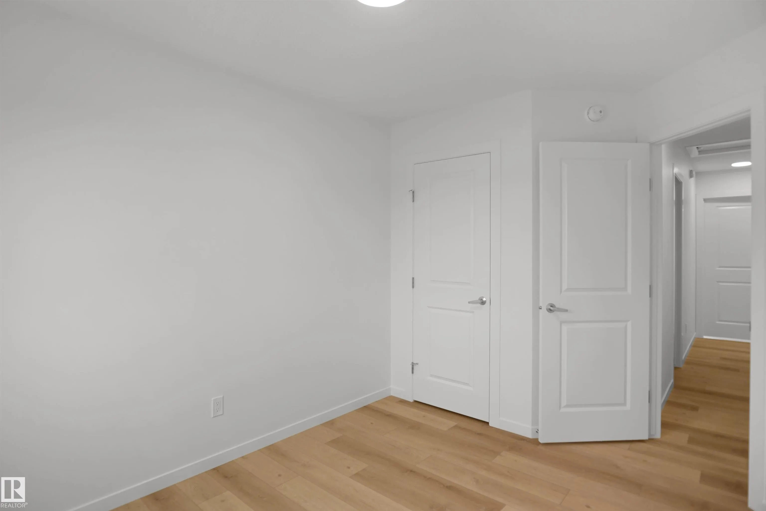 1312 9 Street