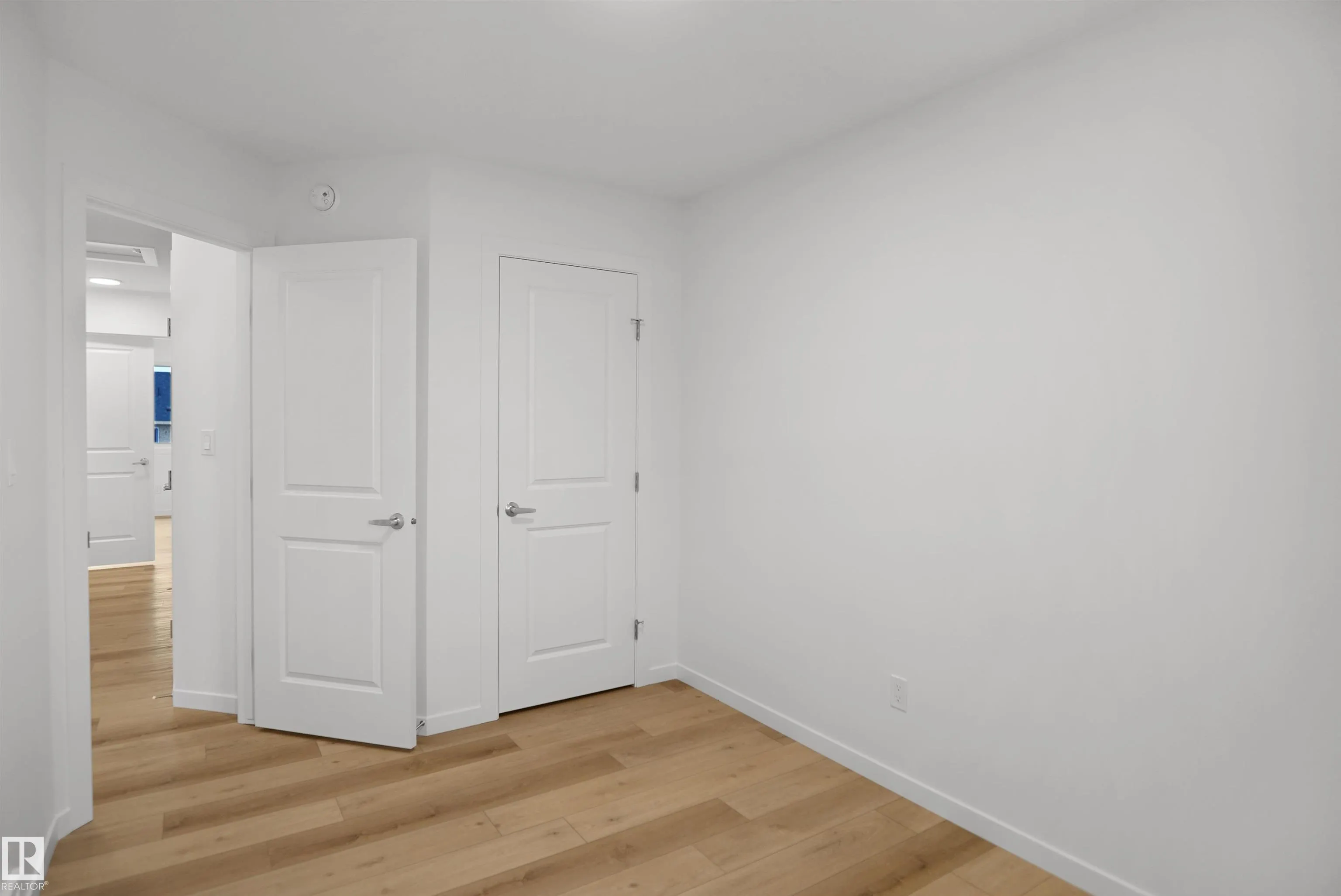 1312 9 Street