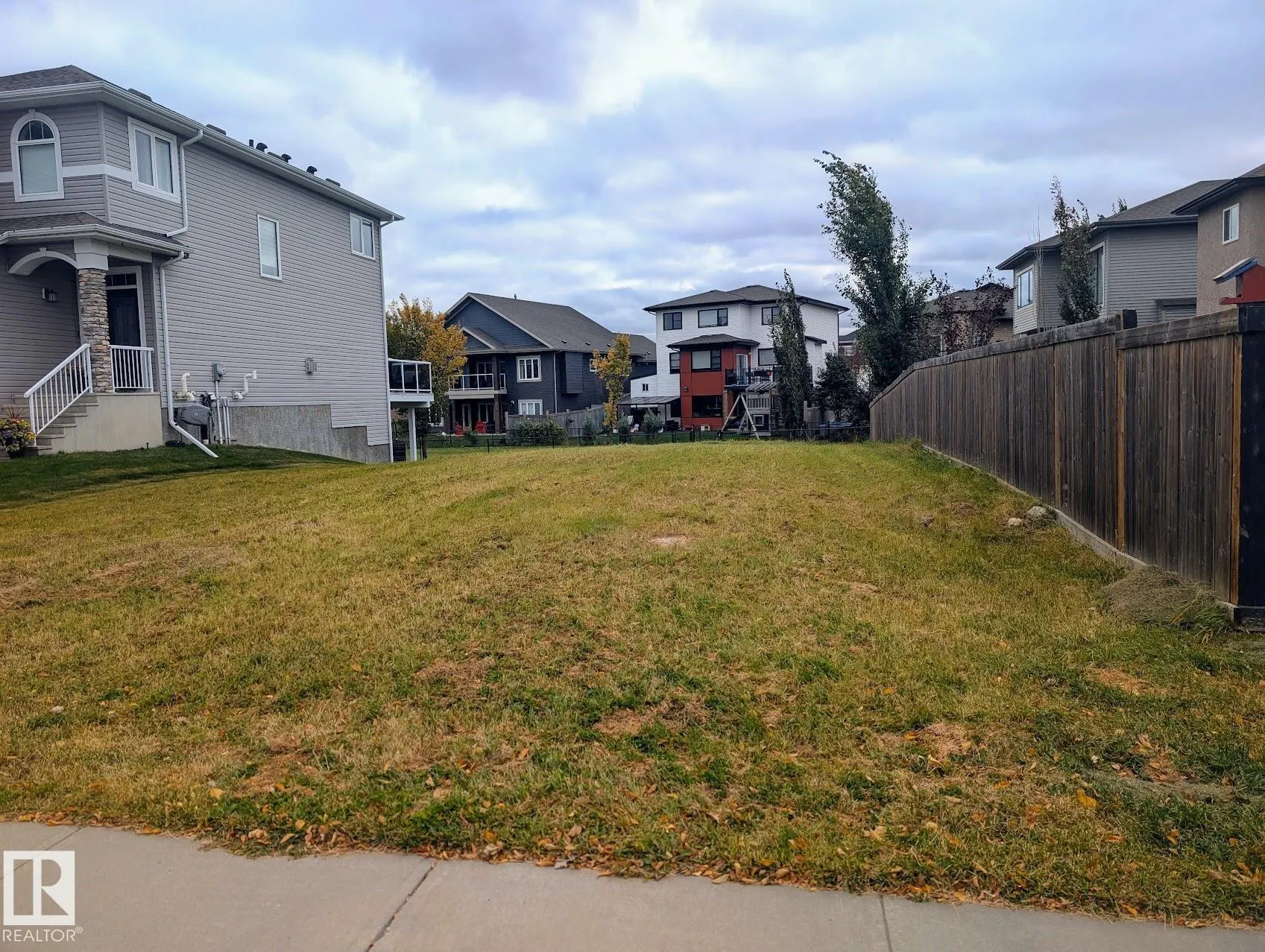 19 LAKEVISTA Point(e)