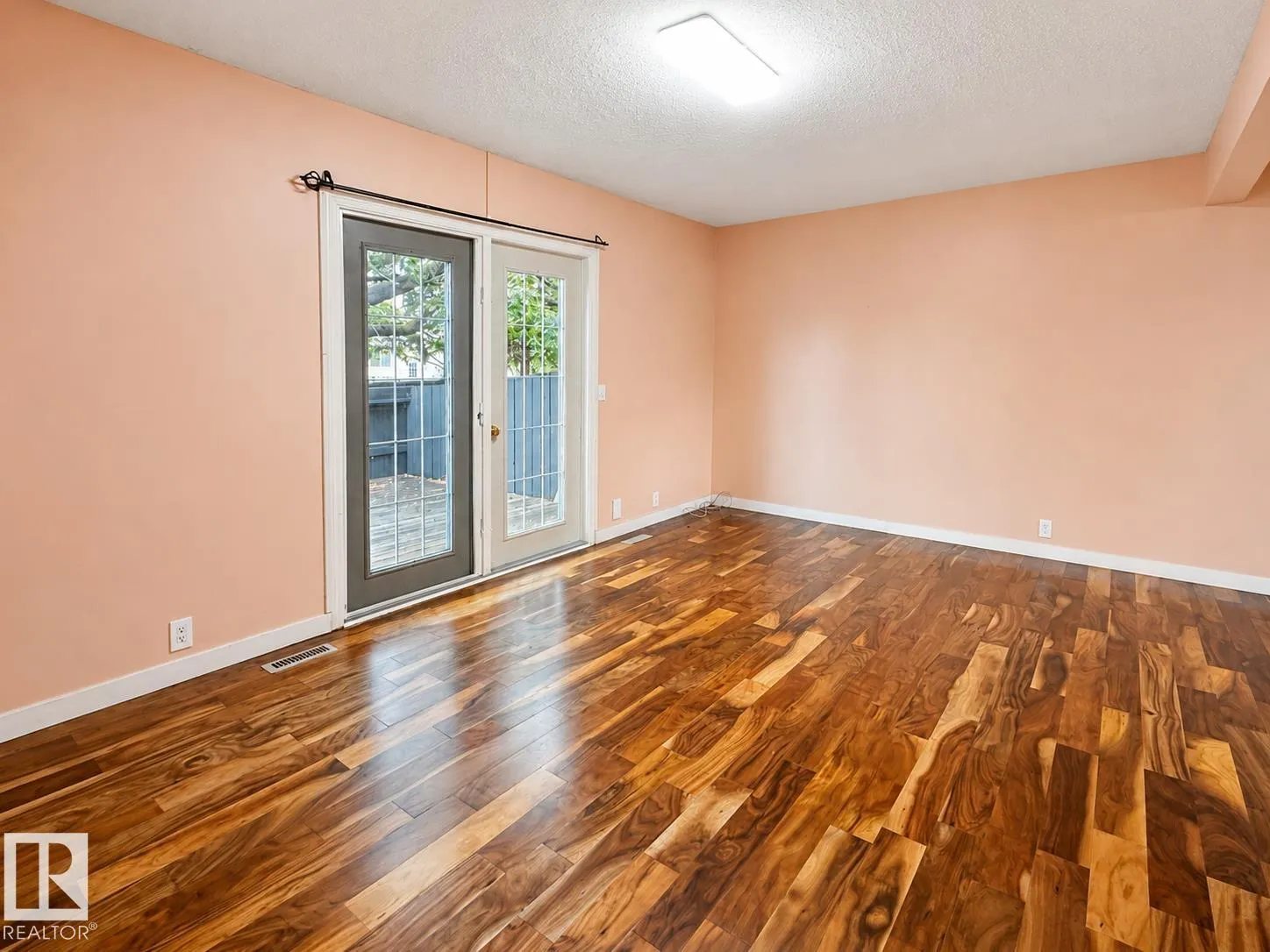 1704 37 Street