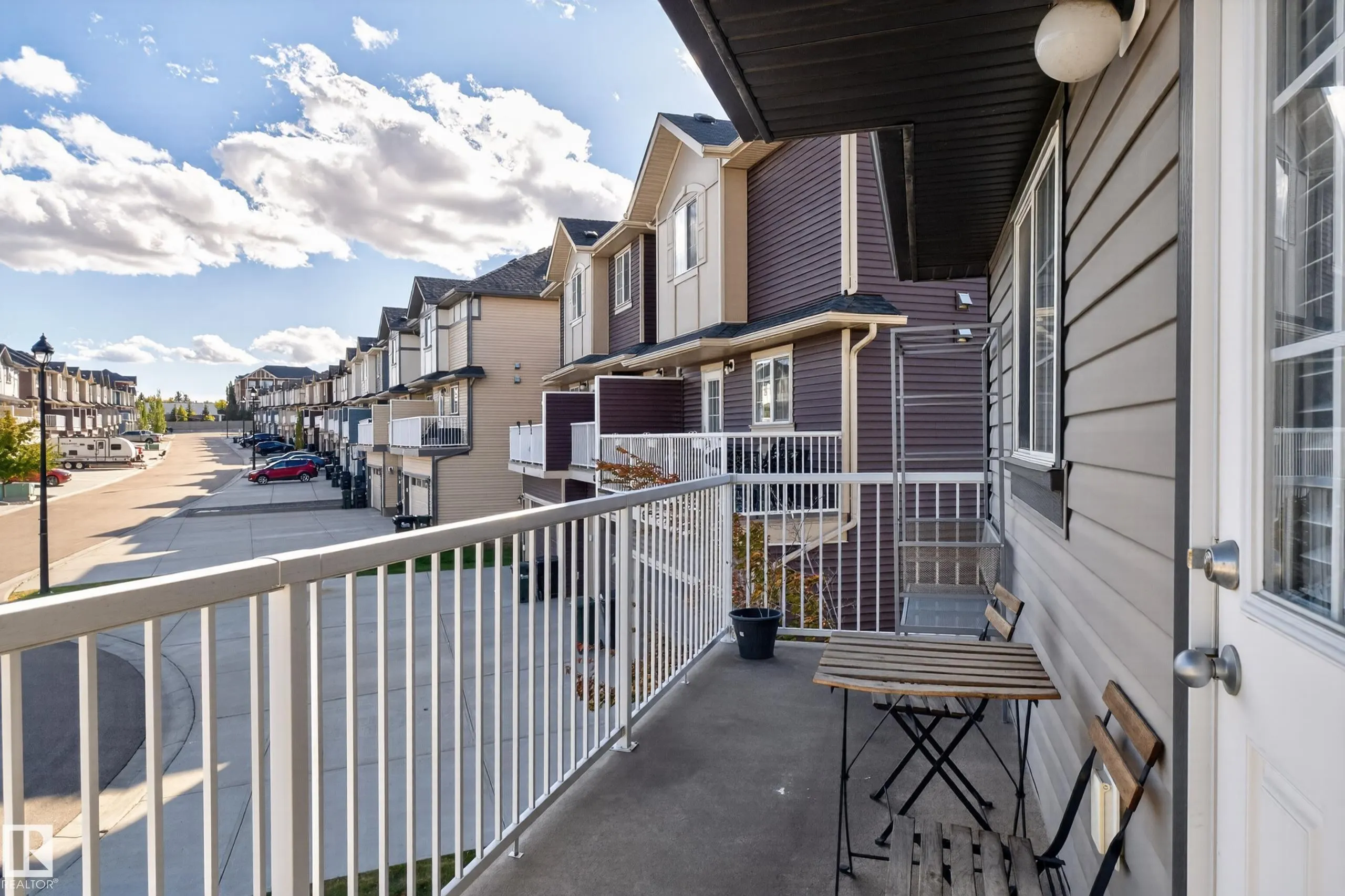 20 AUGUSTINE Crescent