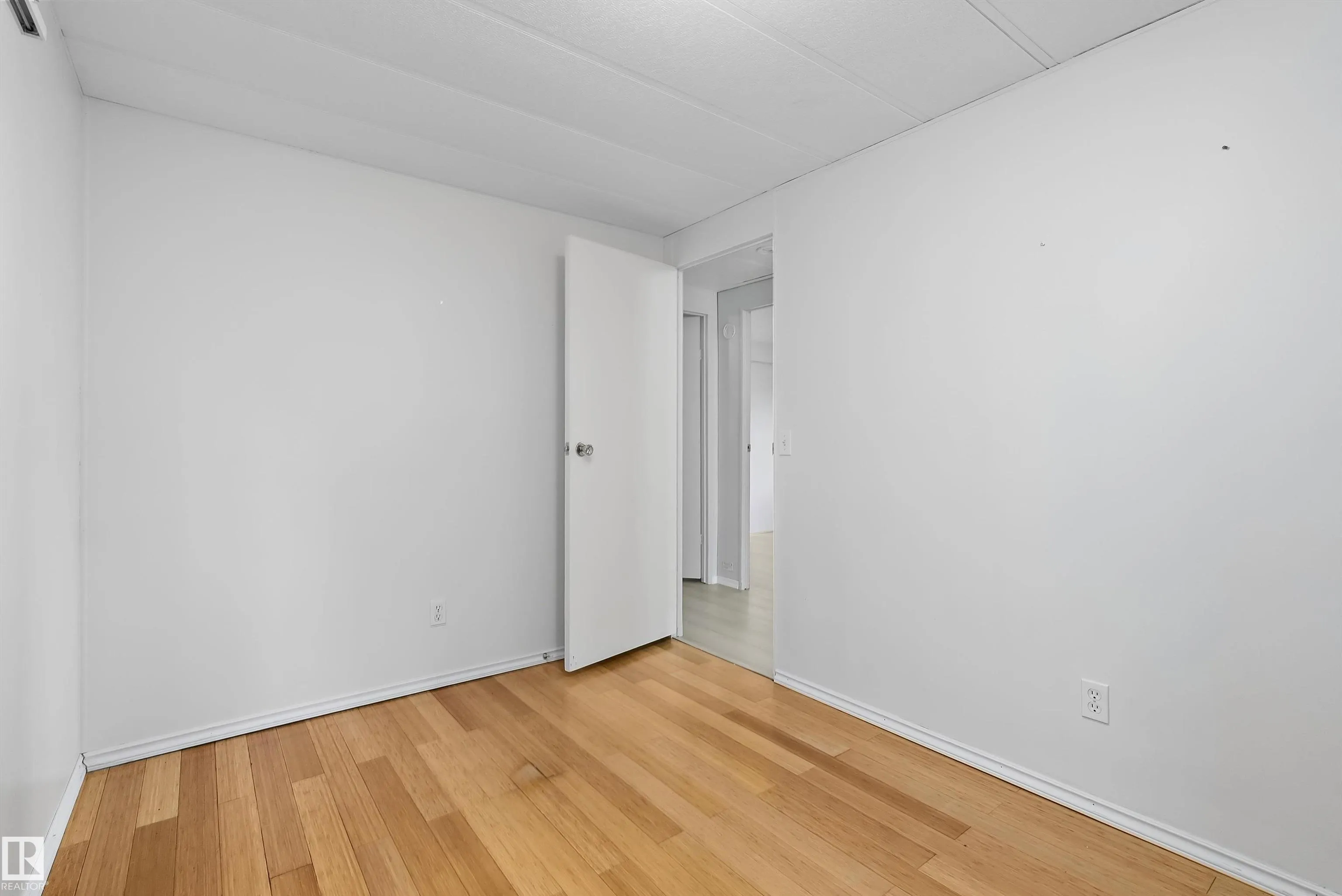 12604 153 Avenue