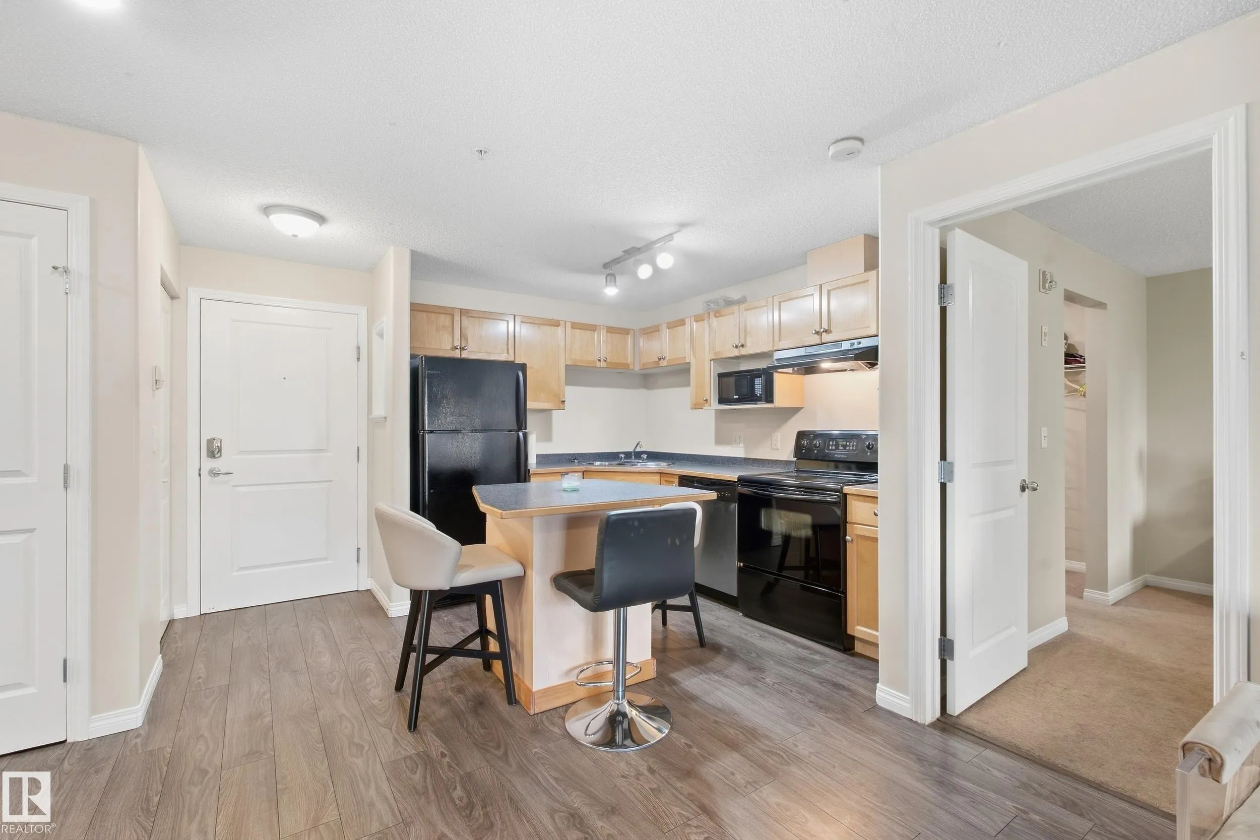 245 EDWARDS Drive