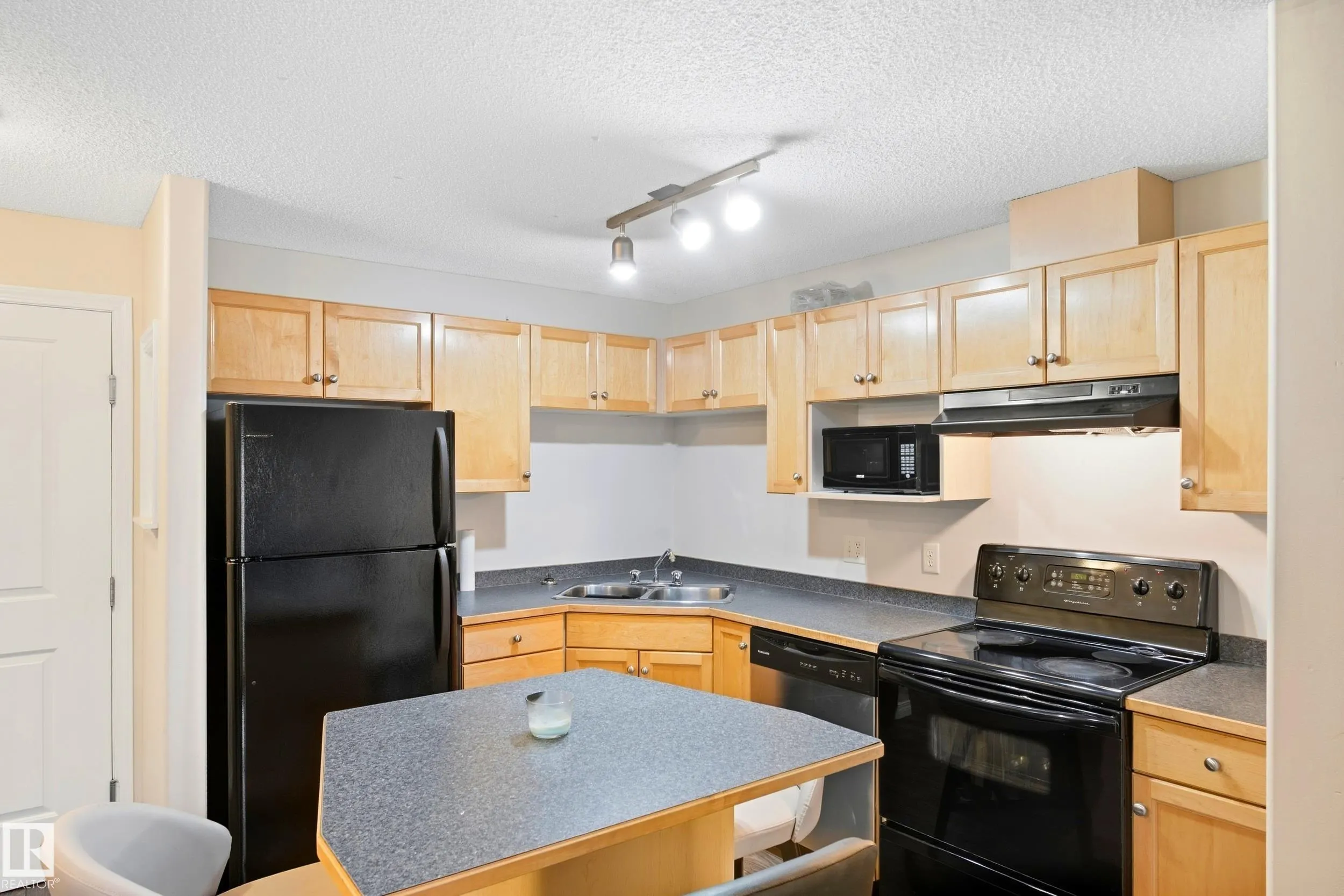 245 EDWARDS Drive