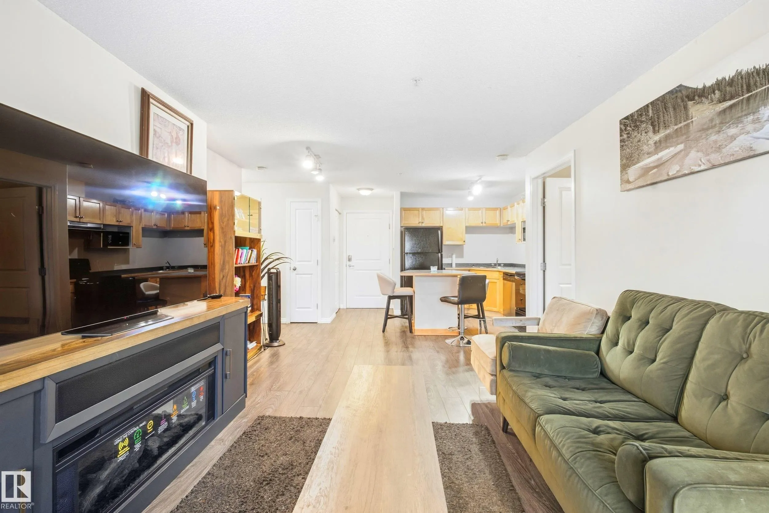 245 EDWARDS Drive