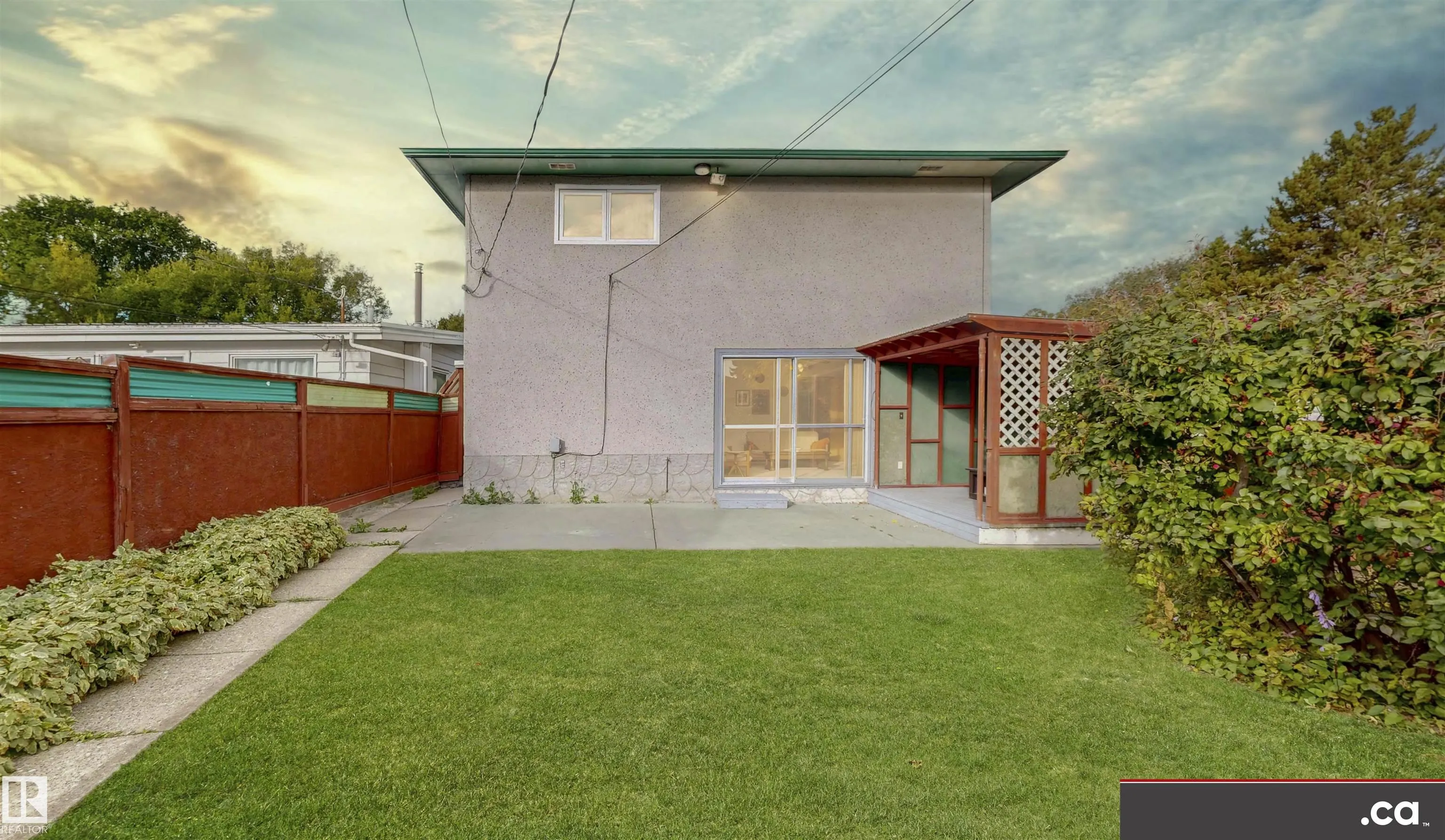 7923 ROWLAND Road