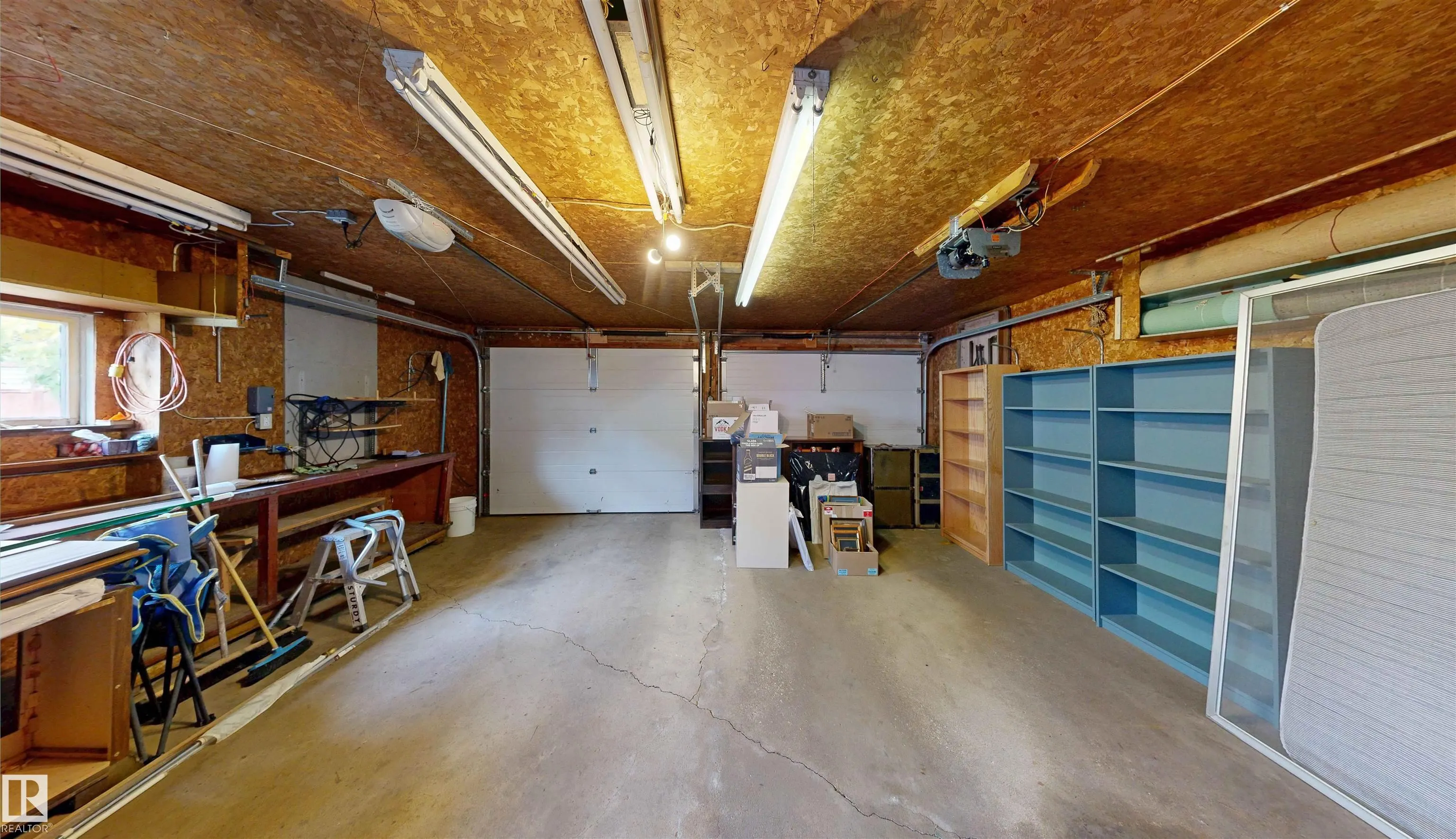 7923 ROWLAND Road