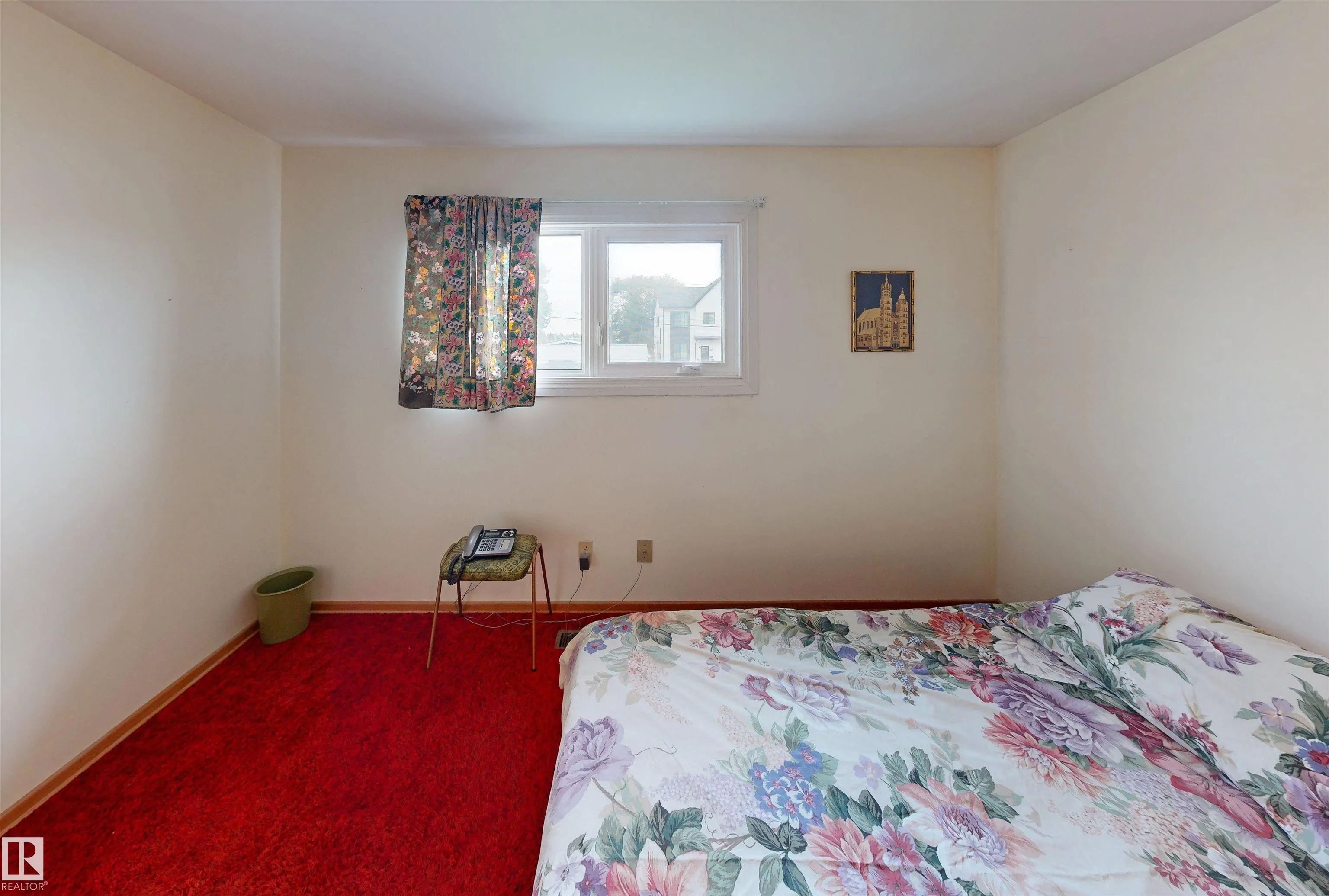 7923 ROWLAND Road