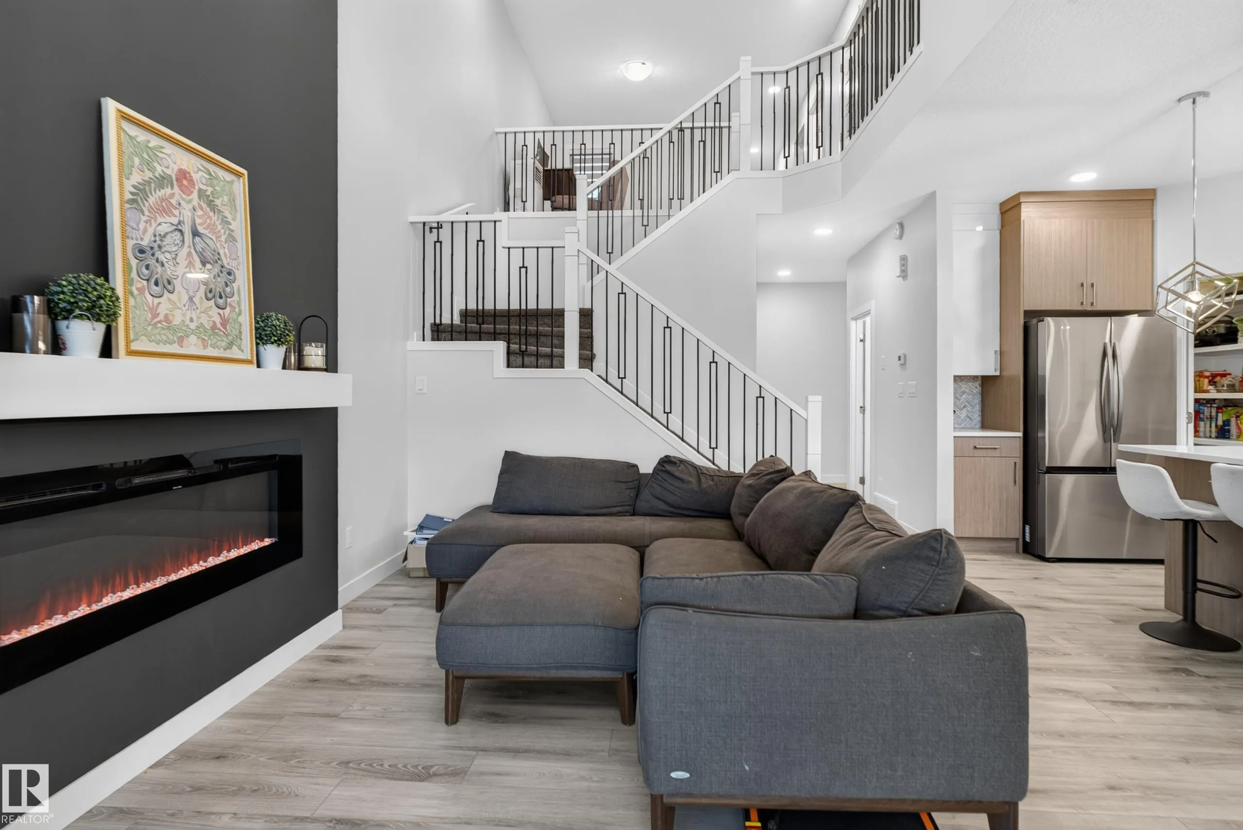 103 EDGEFIELD Way