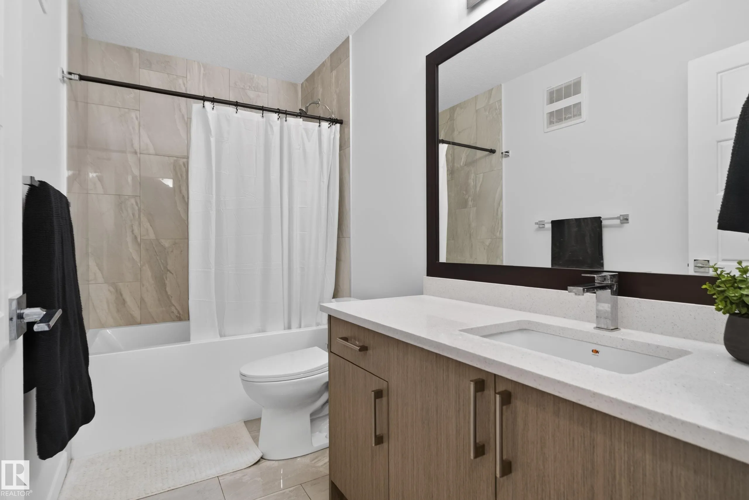 103 EDGEFIELD Way