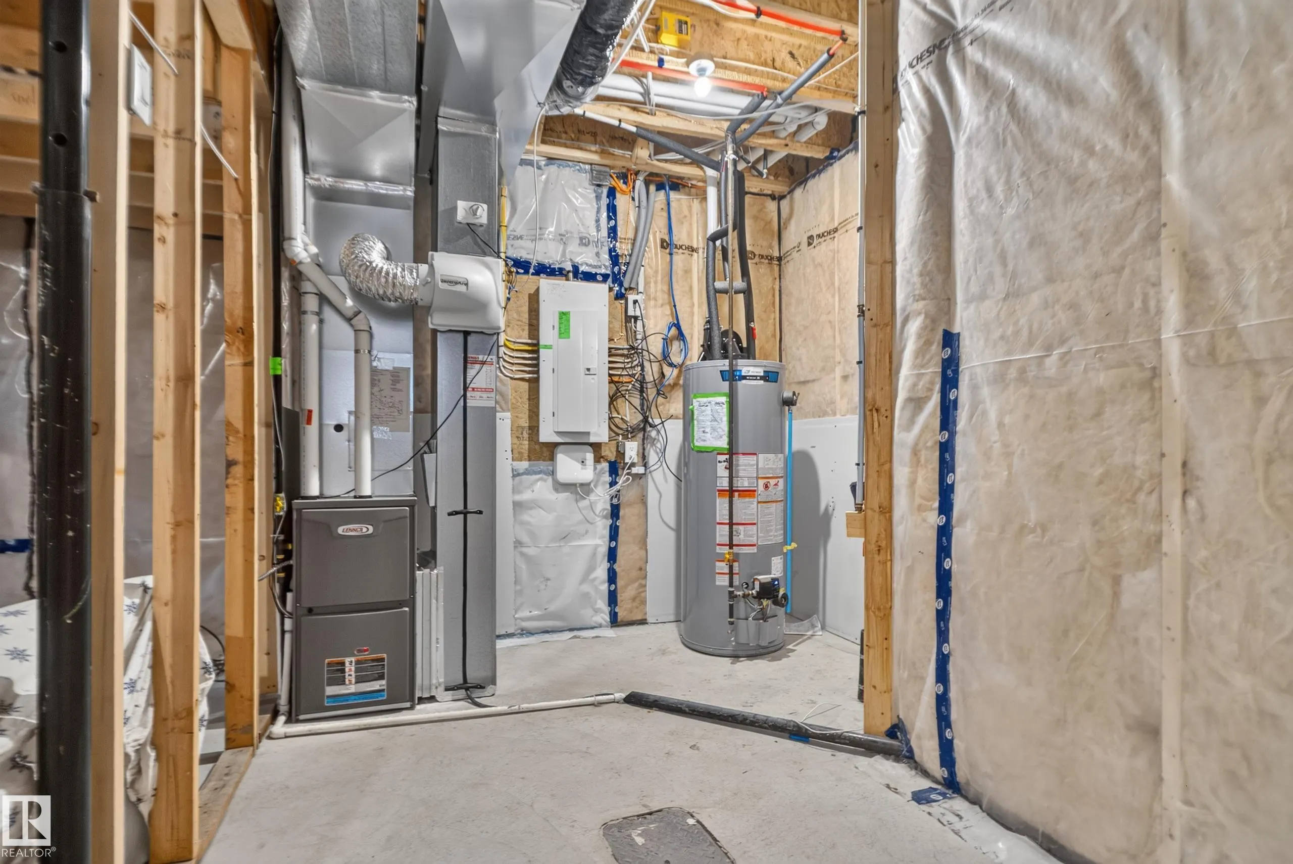 103 EDGEFIELD Way