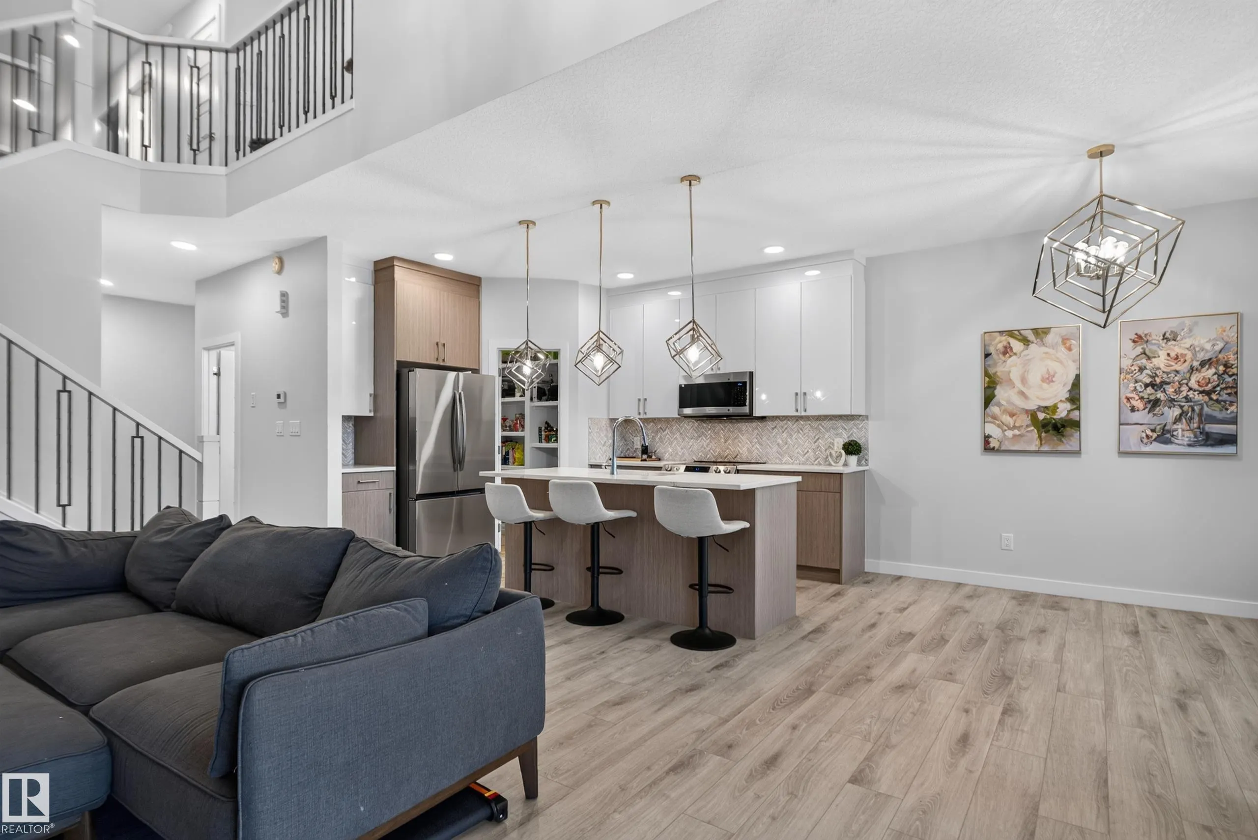 103 EDGEFIELD Way