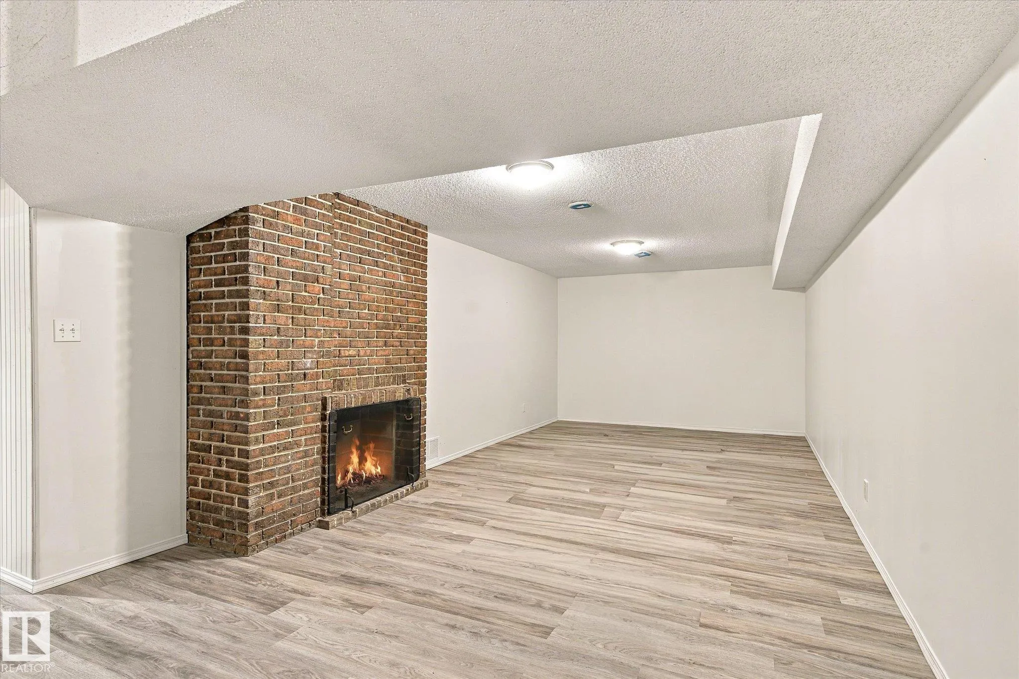 13862 Ravine Drive