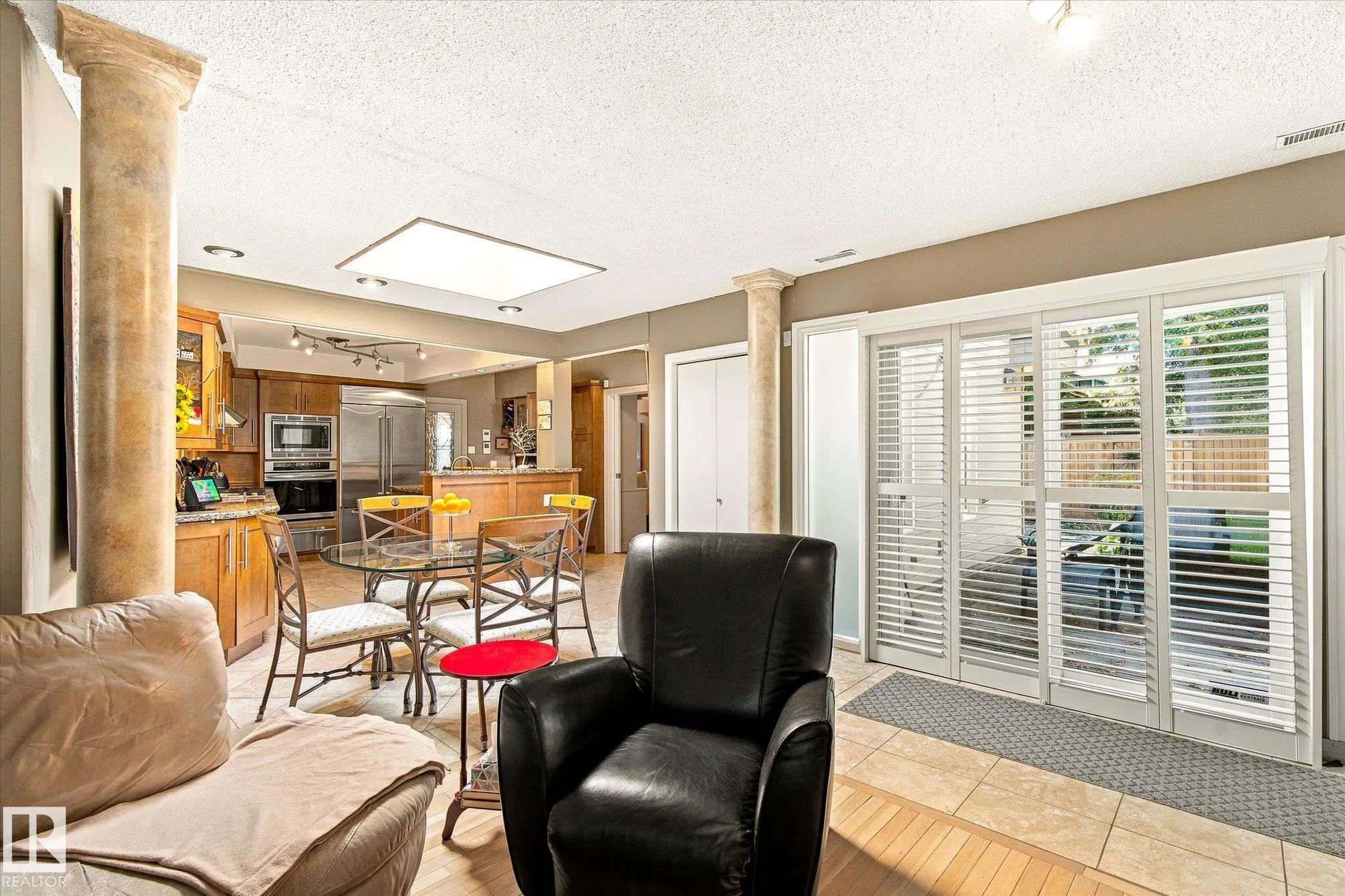 13862 Ravine Drive