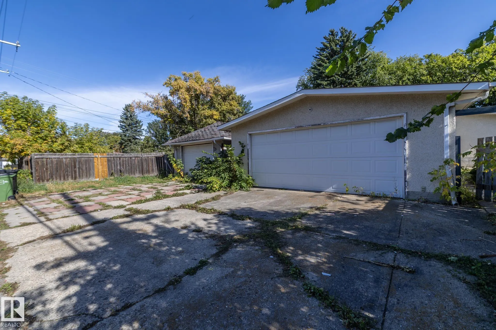 11322 52 Street