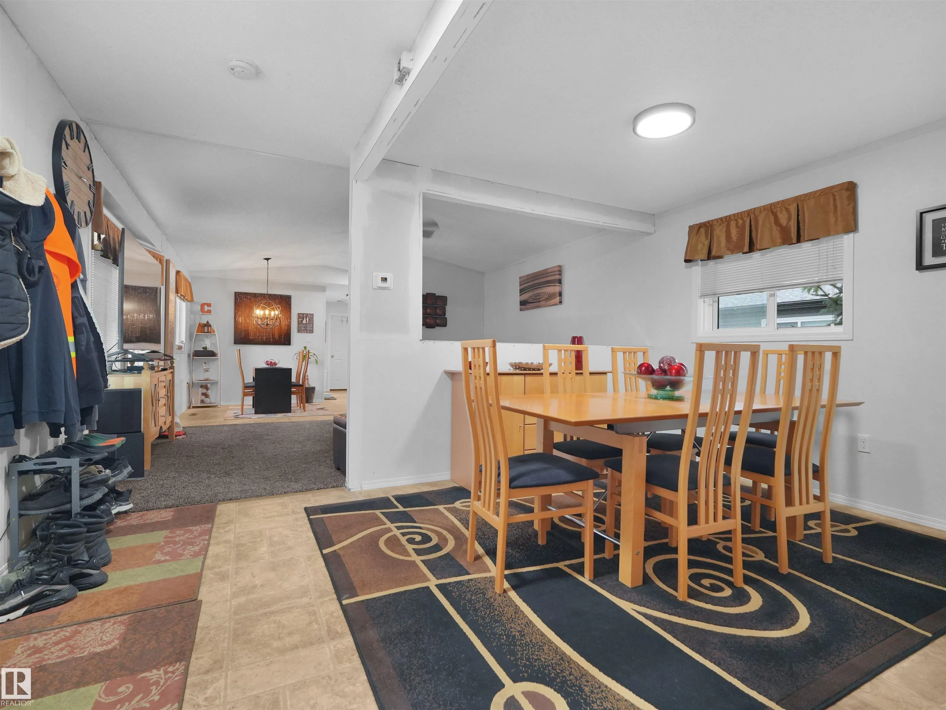 52 Evergreen Park