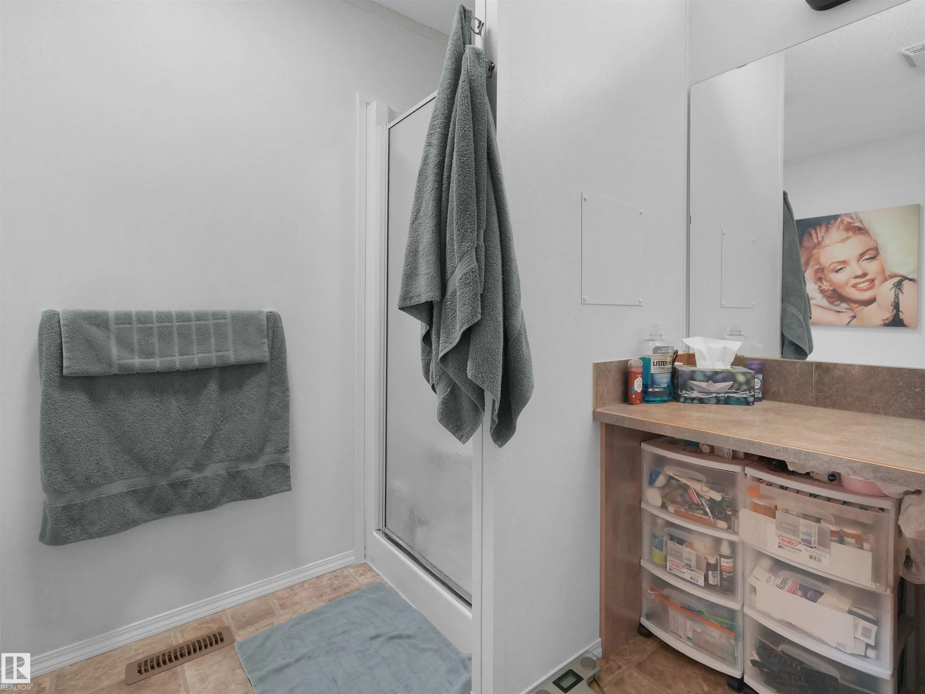 52 Evergreen Park