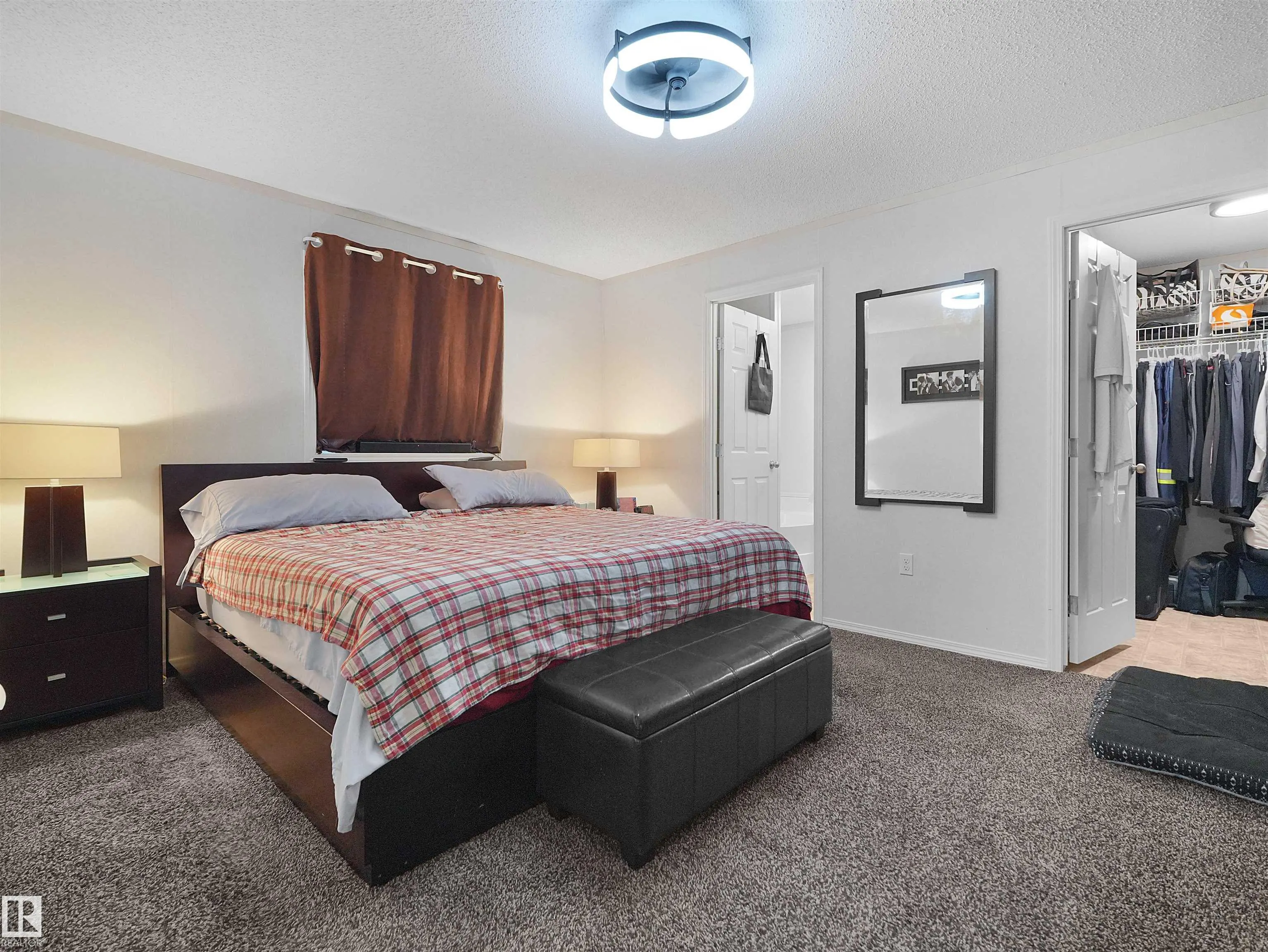 52 Evergreen Park