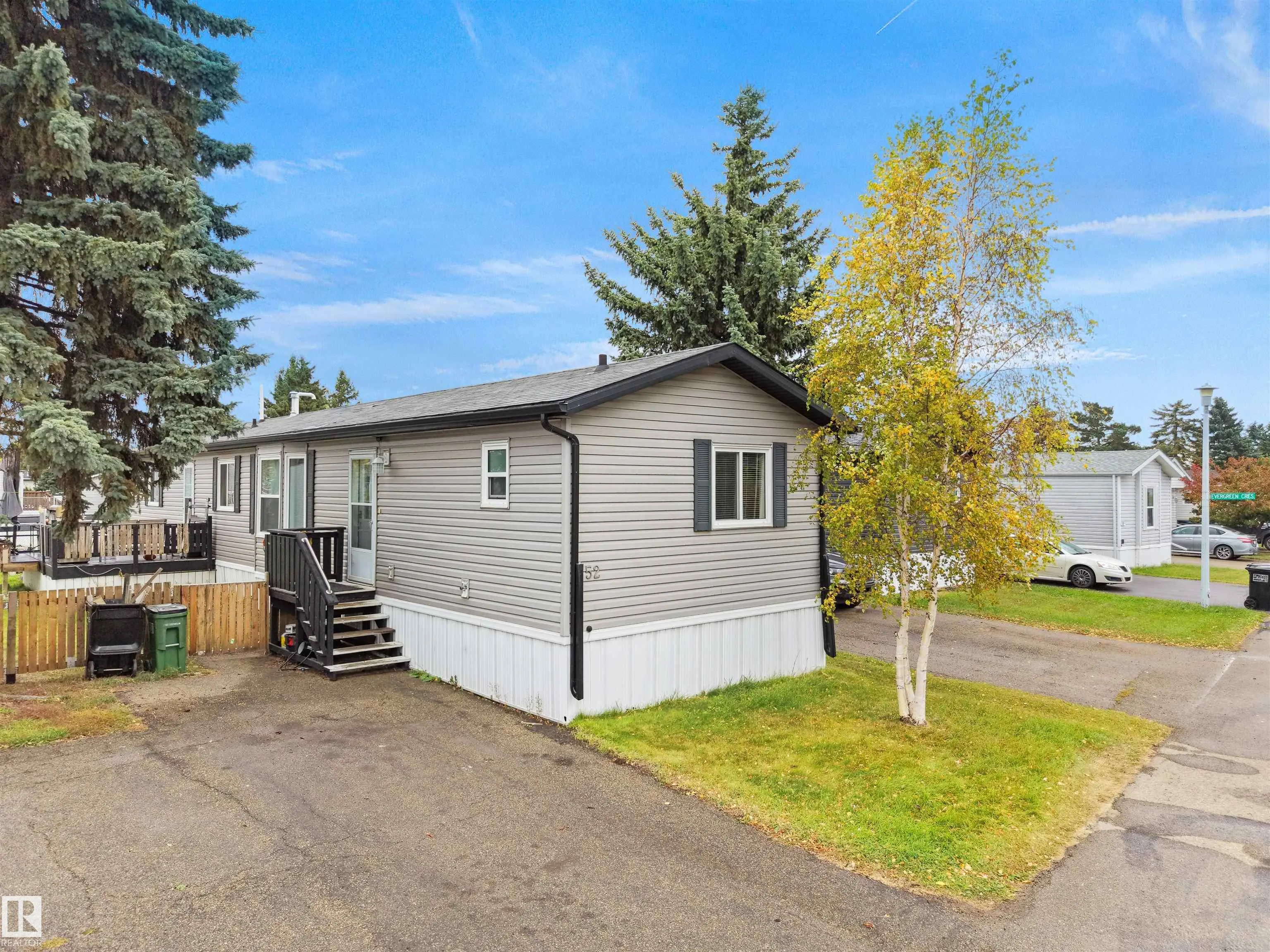 52 Evergreen Park