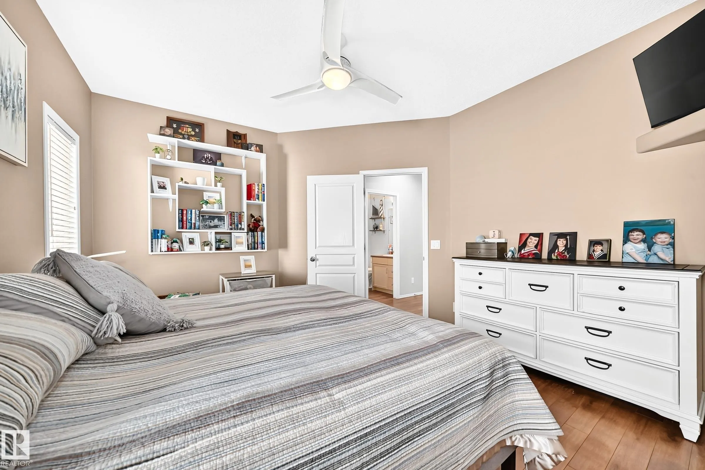 81 DUNFIELD Crescent