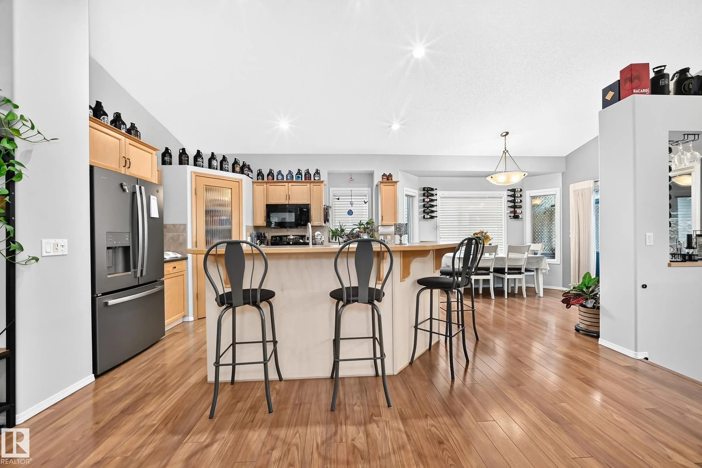 81 DUNFIELD Crescent