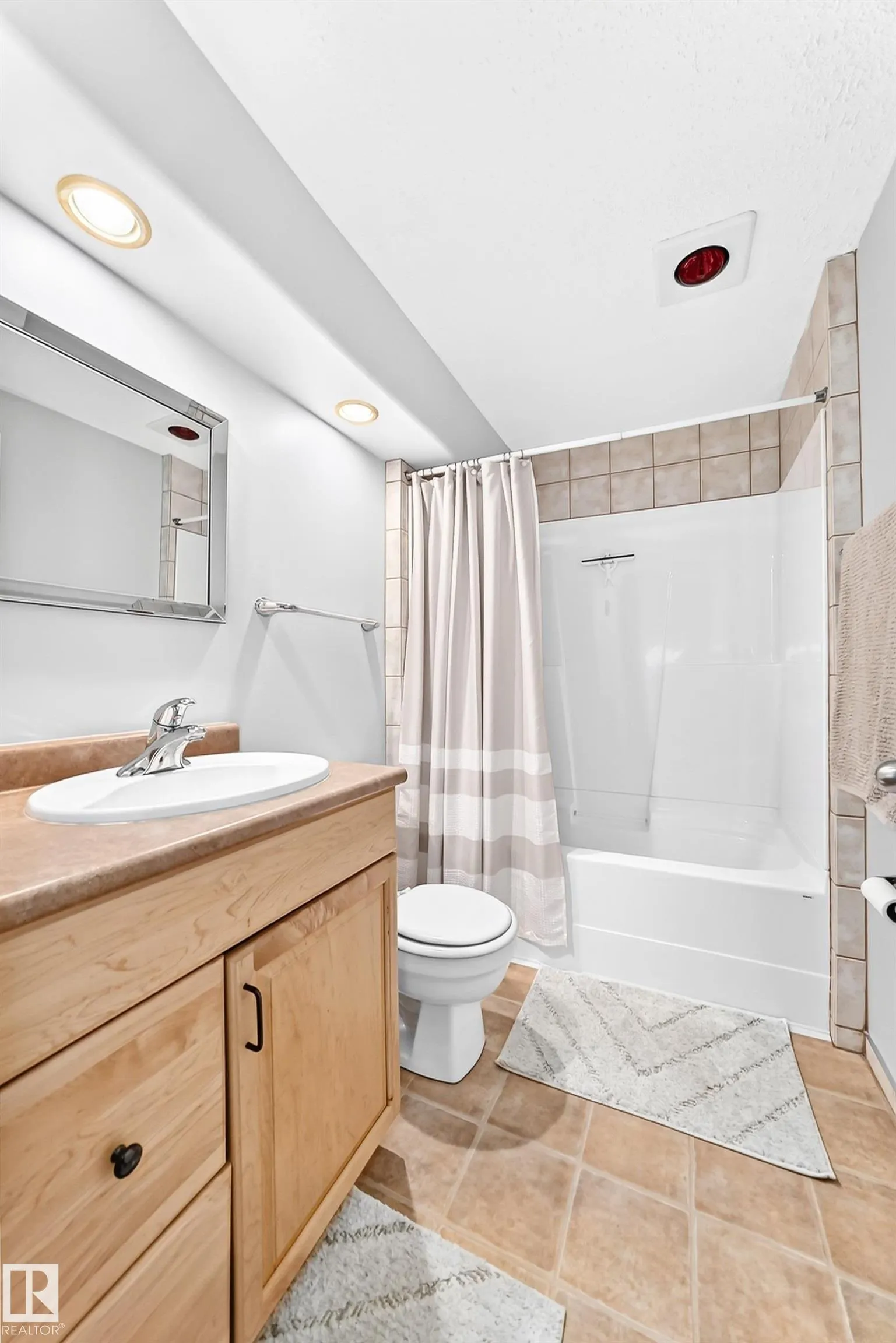 81 DUNFIELD Crescent