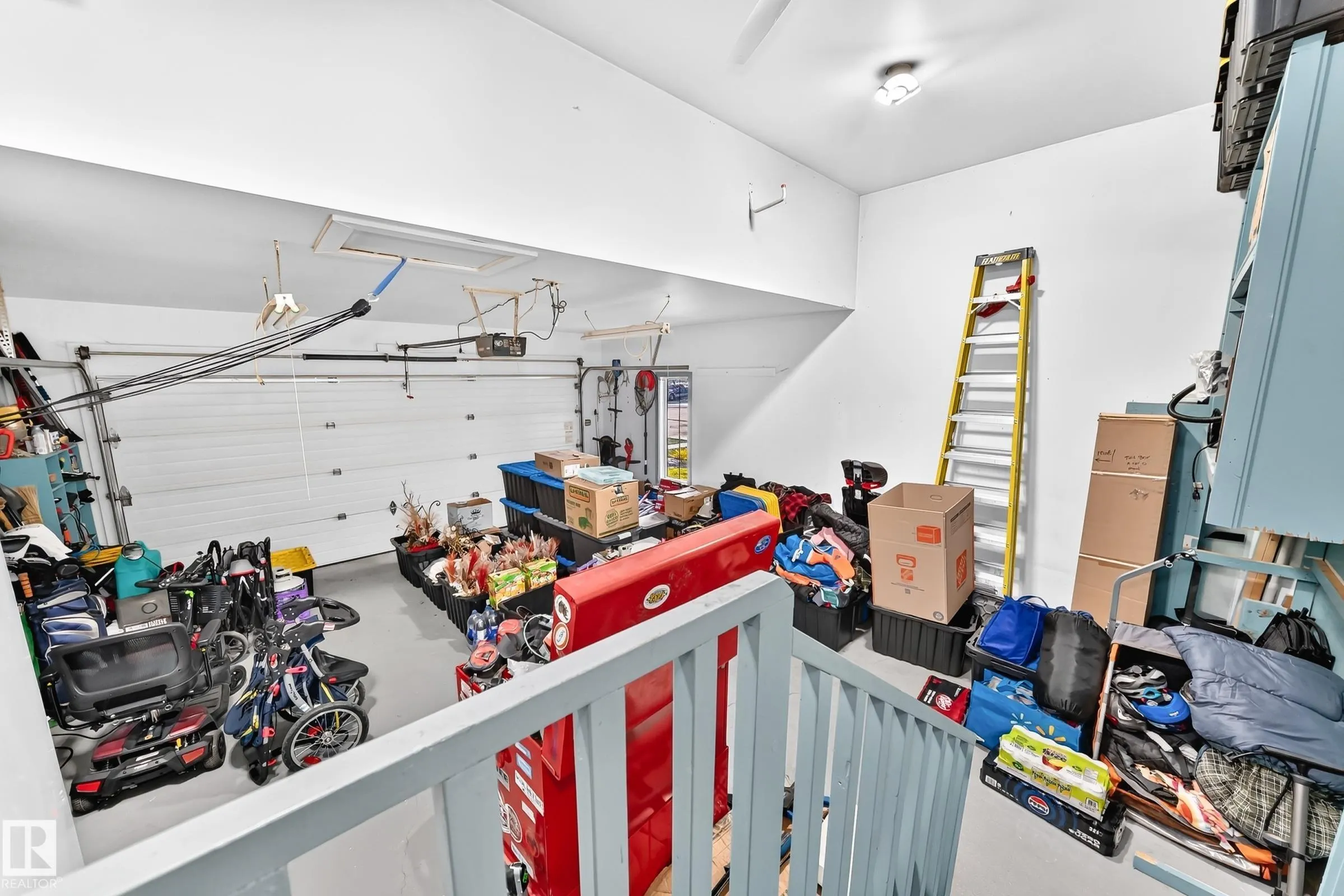 81 DUNFIELD Crescent