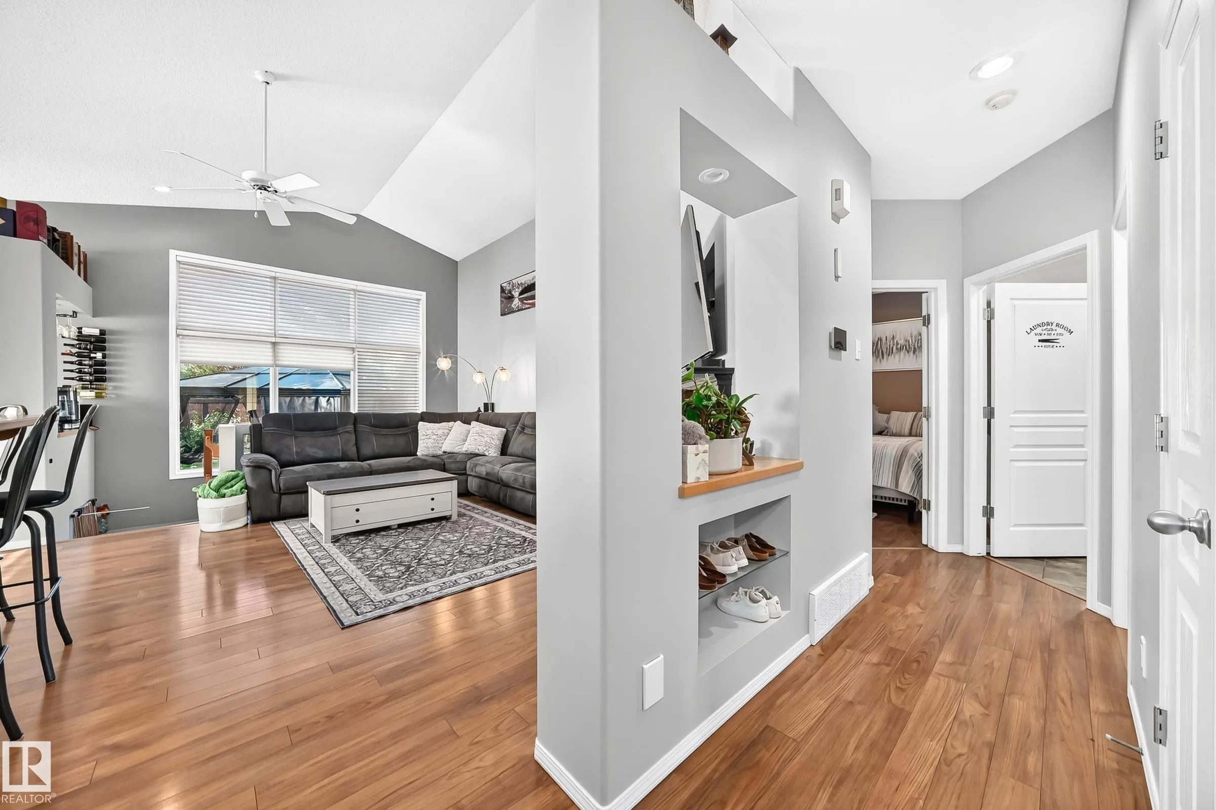81 DUNFIELD Crescent