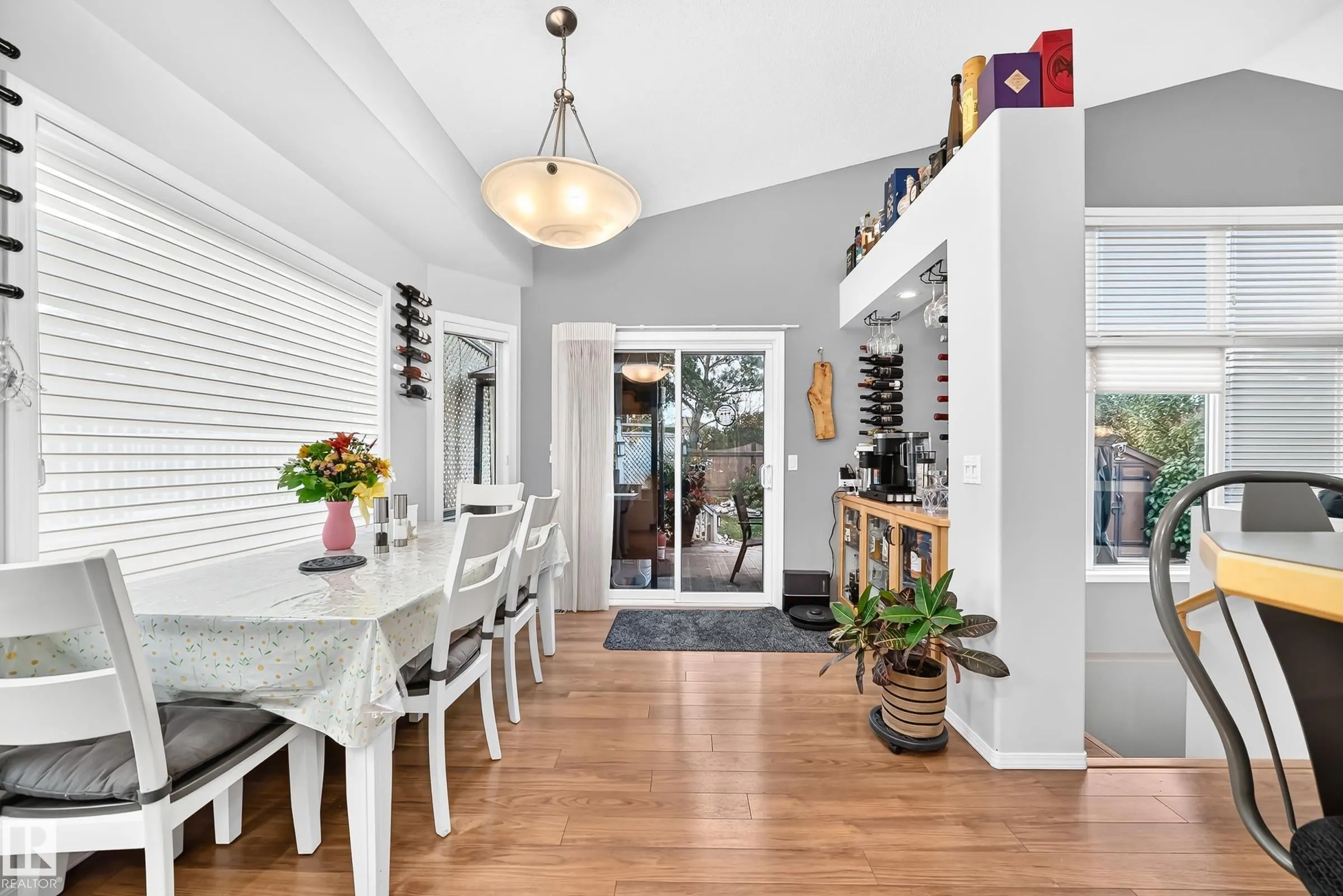 81 DUNFIELD Crescent