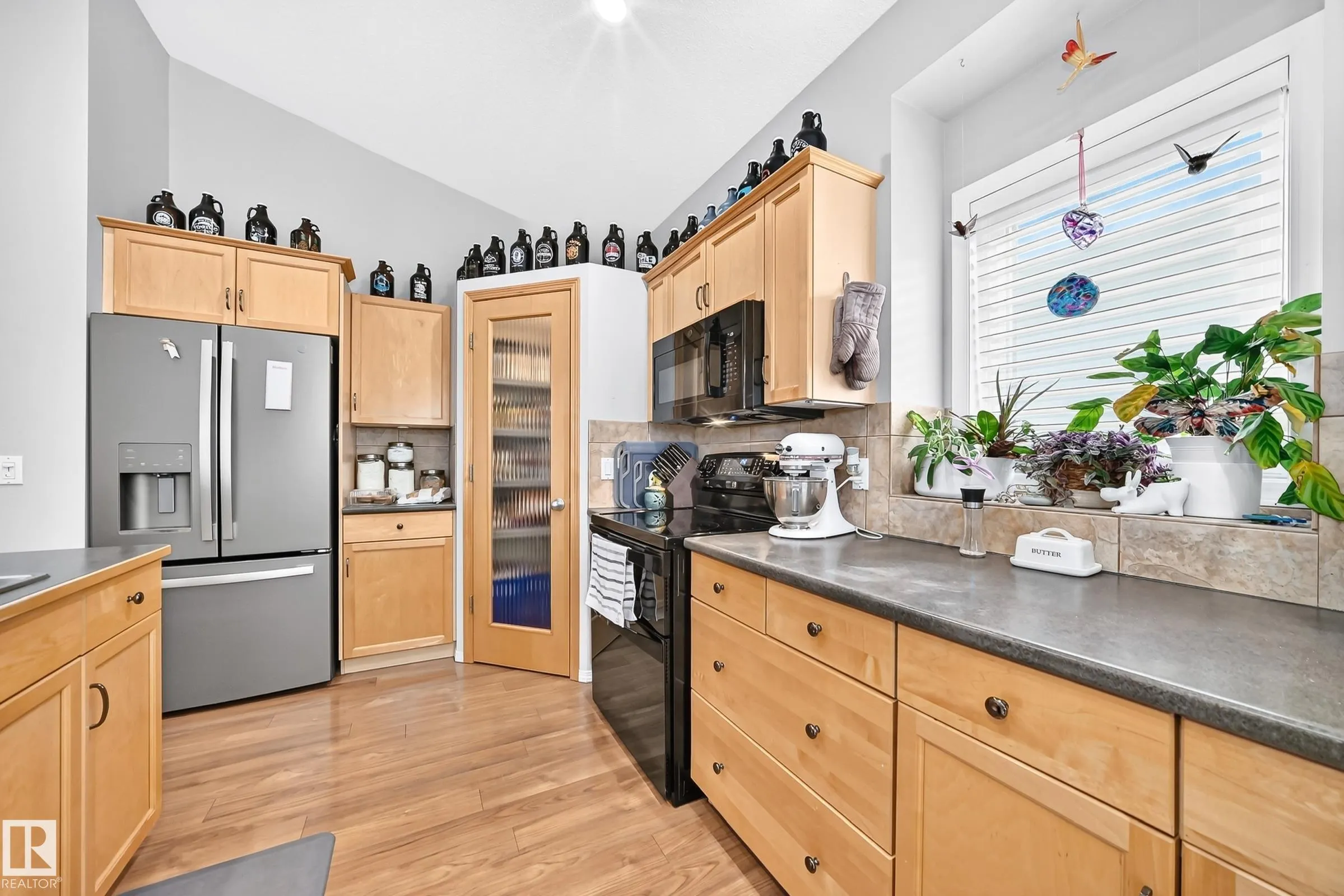 81 DUNFIELD Crescent