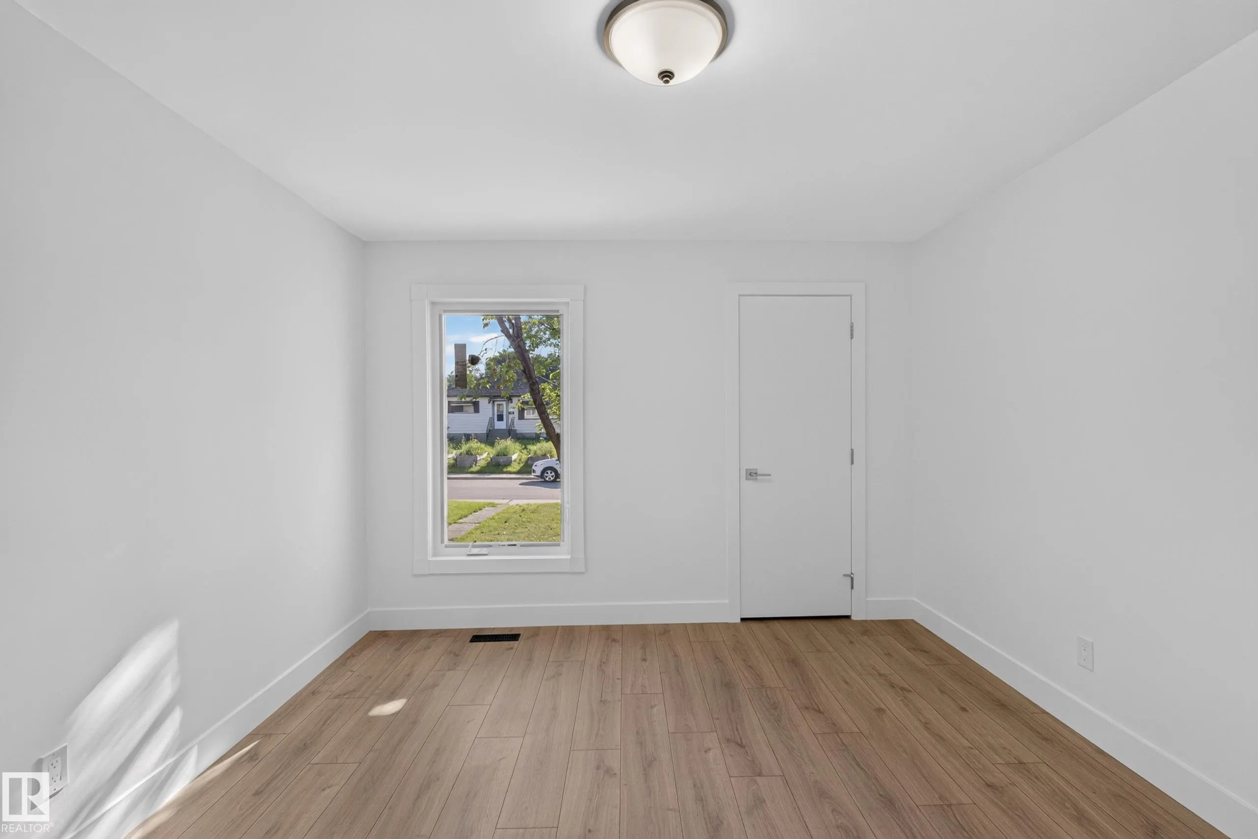 12306 95 Street