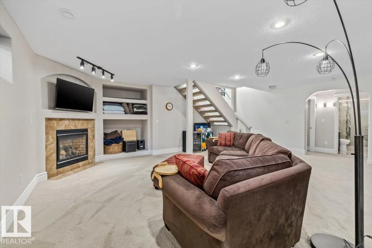 60 LAFLEUR Drive