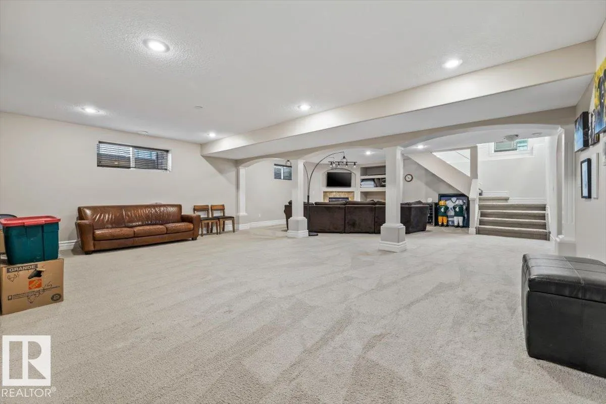 60 LAFLEUR Drive