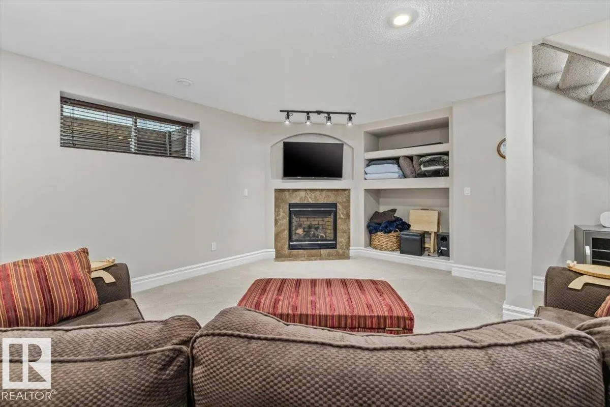 60 LAFLEUR Drive